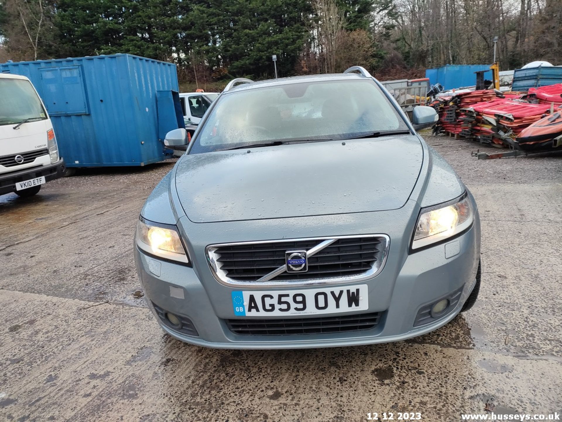 10/59 VOLVO V50 SE LUX D DRIVE - 1560cc 5dr Estate (Blue) - Image 6 of 41