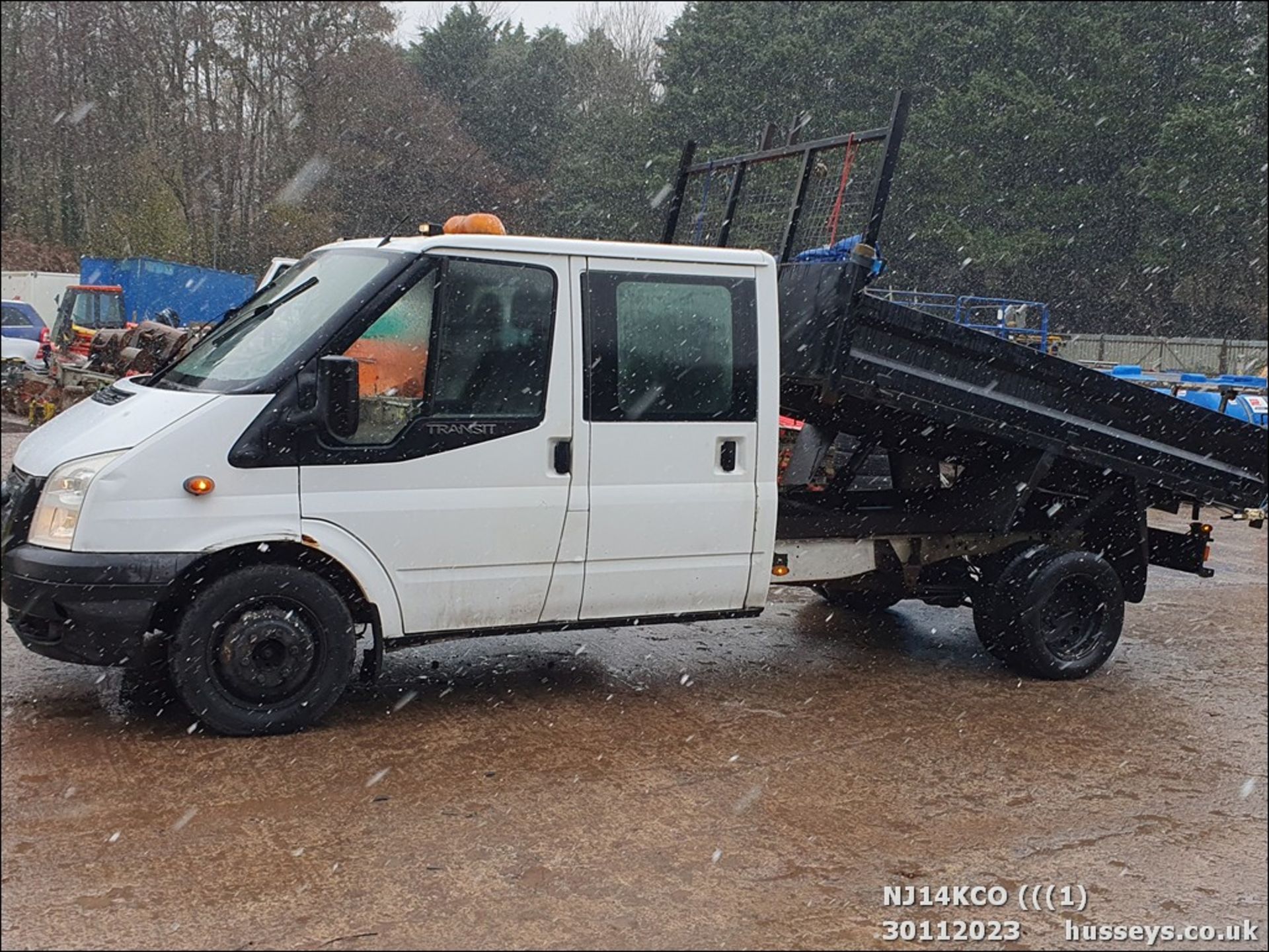 14/14 FORD TRANSIT 100 T350 RWD - 2198cc 4dr Tipper (White, 75k)