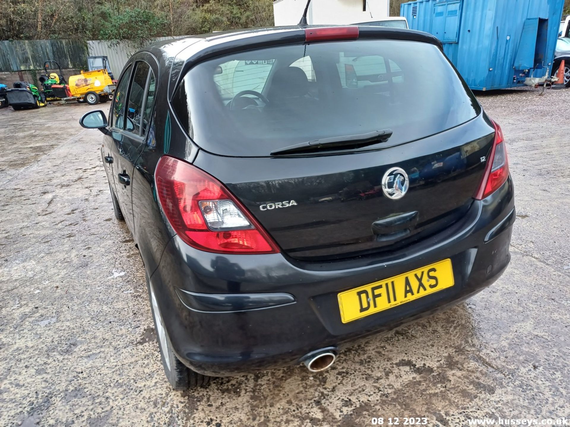 11/11 VAUXHALL CORSA SXI - 1229cc 5dr Hatchback (Black) - Image 30 of 48