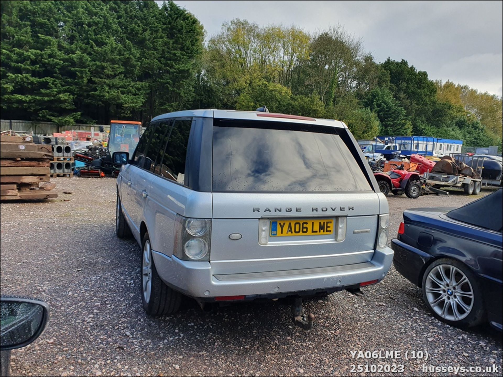 06/06 LAND ROVER RANGEROVER V8 SC AUTO - 4197cc 5dr Estate (Silver, 154k) - Image 11 of 44