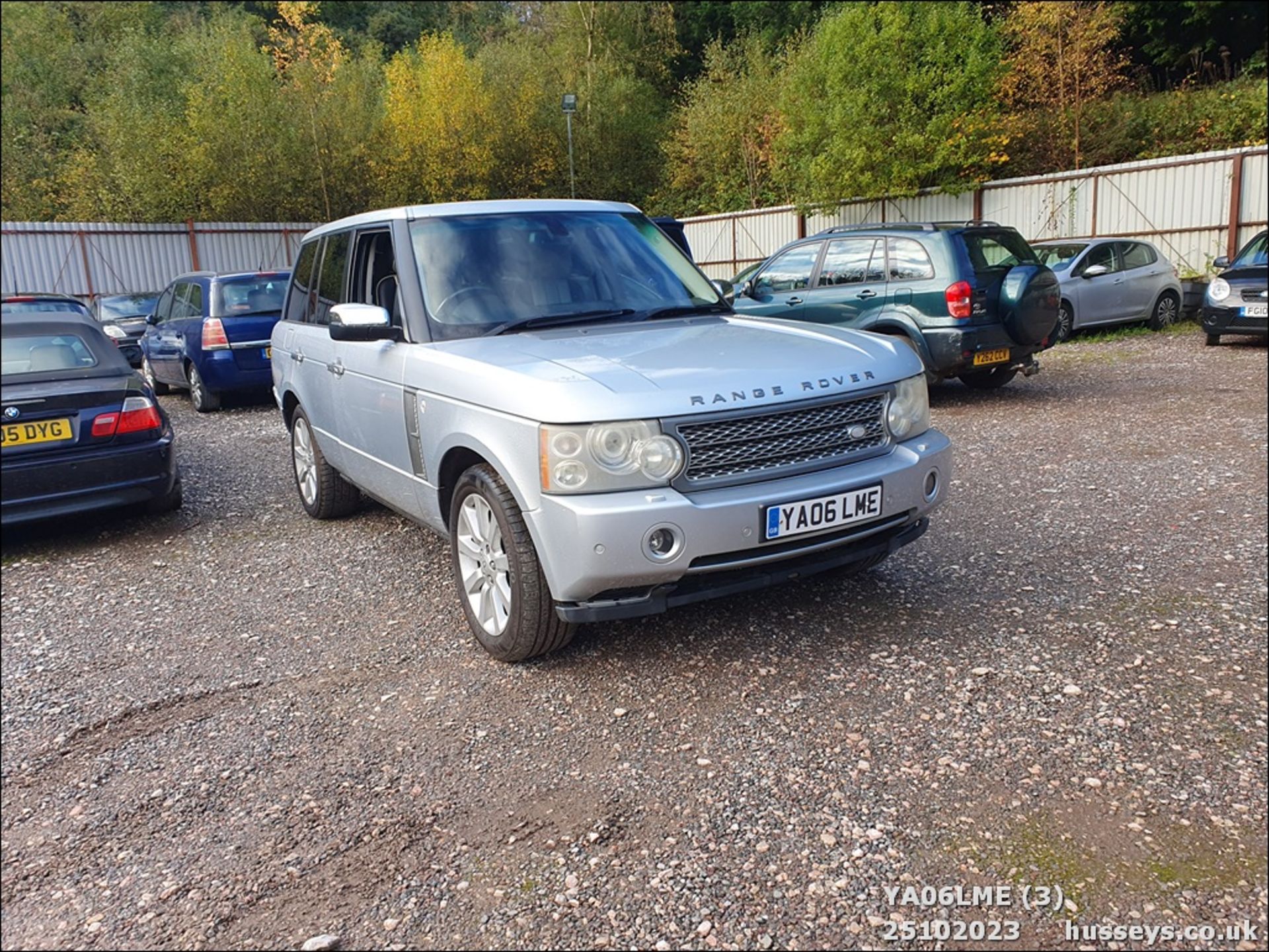 06/06 LAND ROVER RANGEROVER V8 SC AUTO - 4197cc 5dr Estate (Silver, 154k) - Image 4 of 44