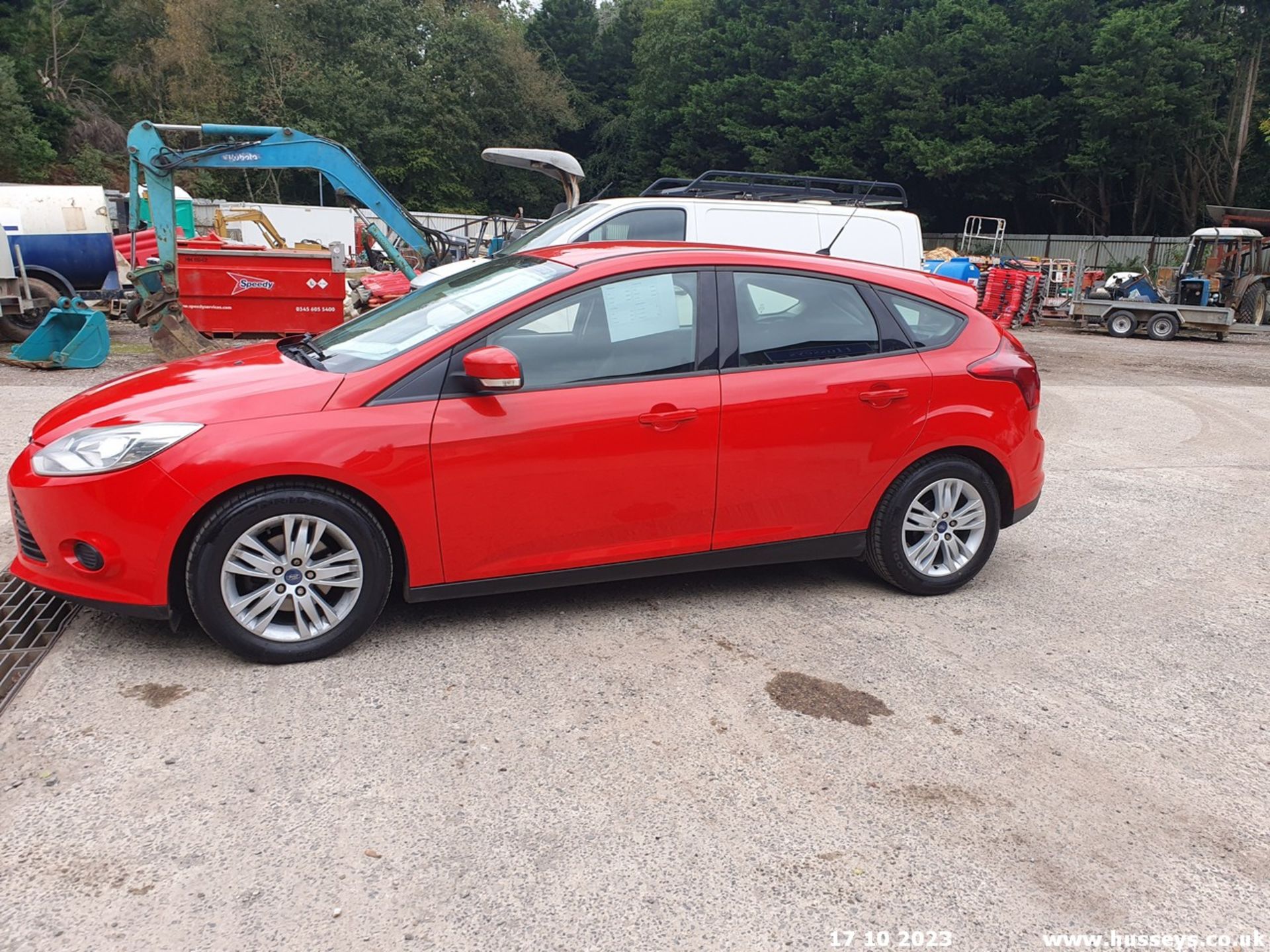 13/13 FORD FOCUS EDGE TDCI 115 - 1560cc 5dr Hatchback (Red, 186k) - Image 31 of 70