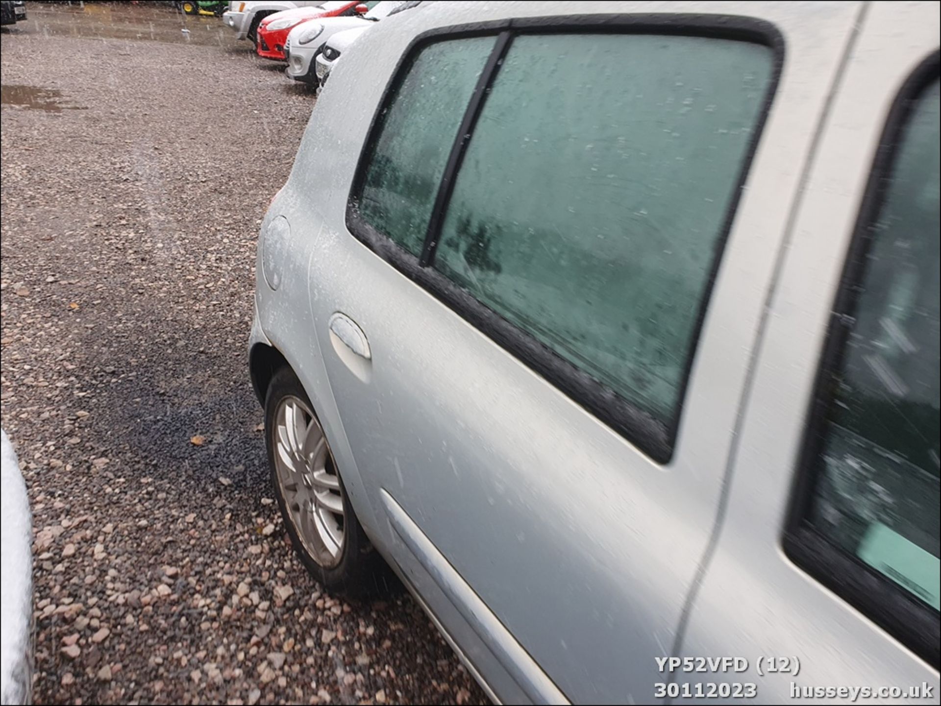 02/52 RENAULT CLIO INITIALE DCI - 1461cc 5dr Hatchback (Silver, 154k) - Image 13 of 48