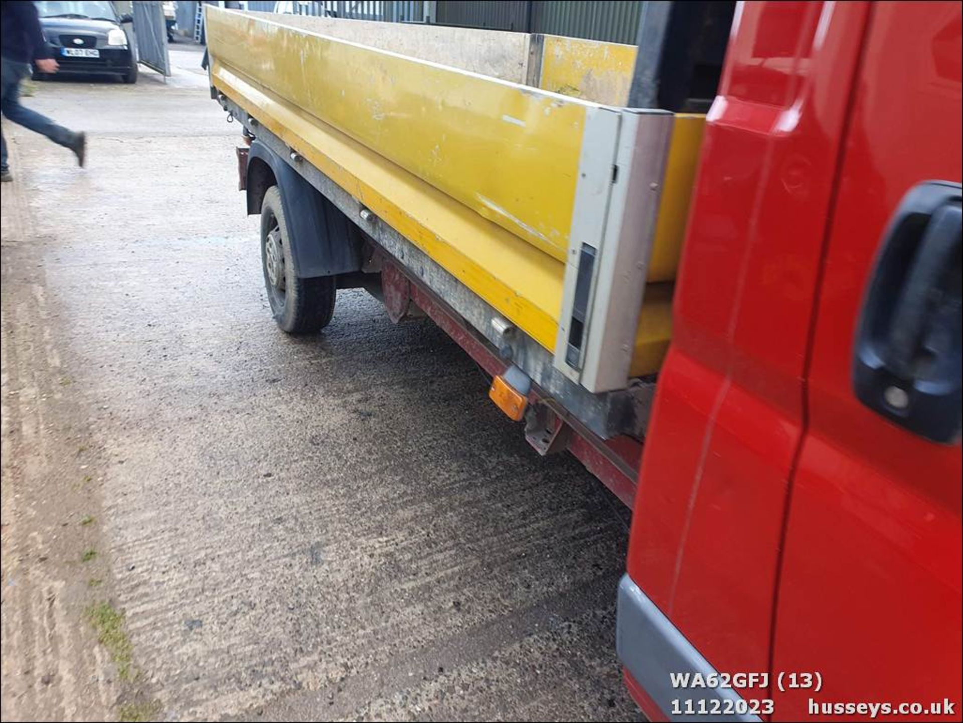 12/62 FIAT DUCATO 35 MULTIJET - 2287cc 2.dr Flat Bed (Red) - Image 14 of 52