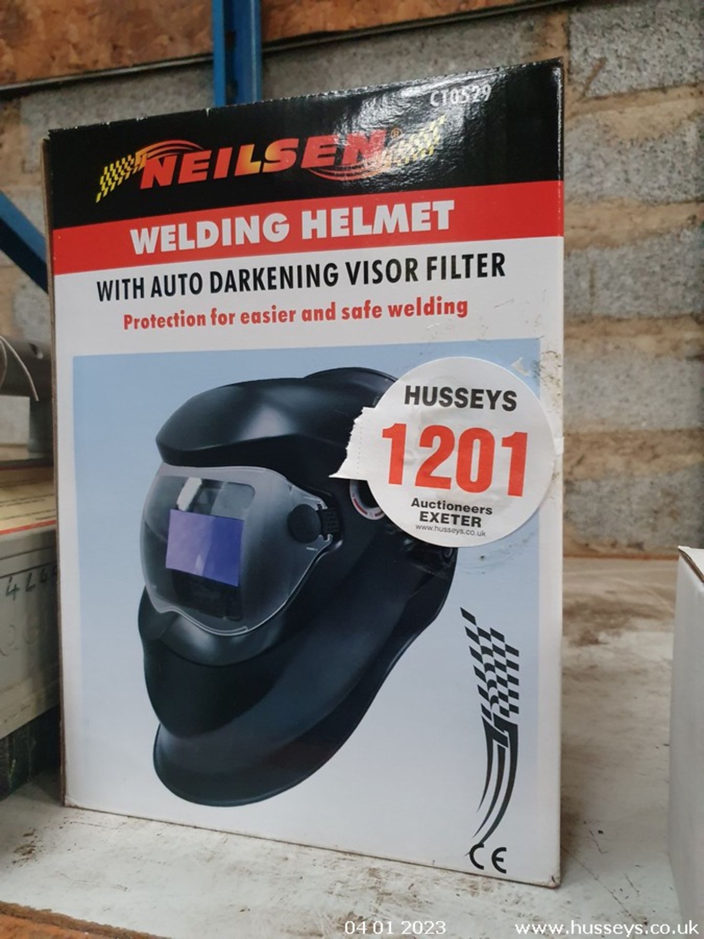 WELDING HELMET