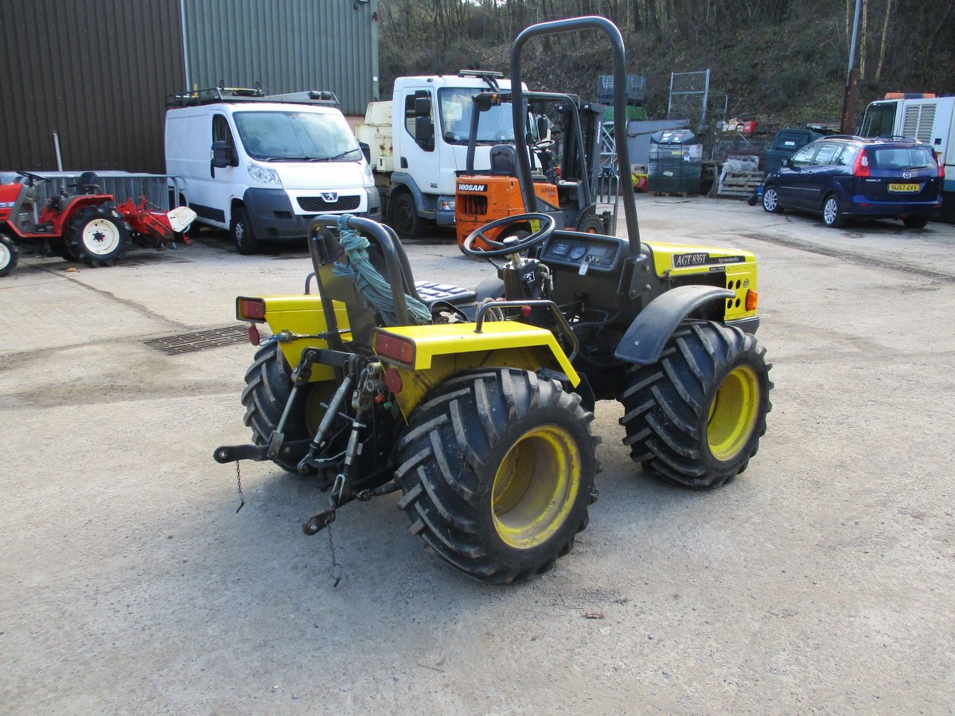 AGROMEHANIKA AGT835T TRACTOR SHOWING 01251HRS - Image 4 of 8