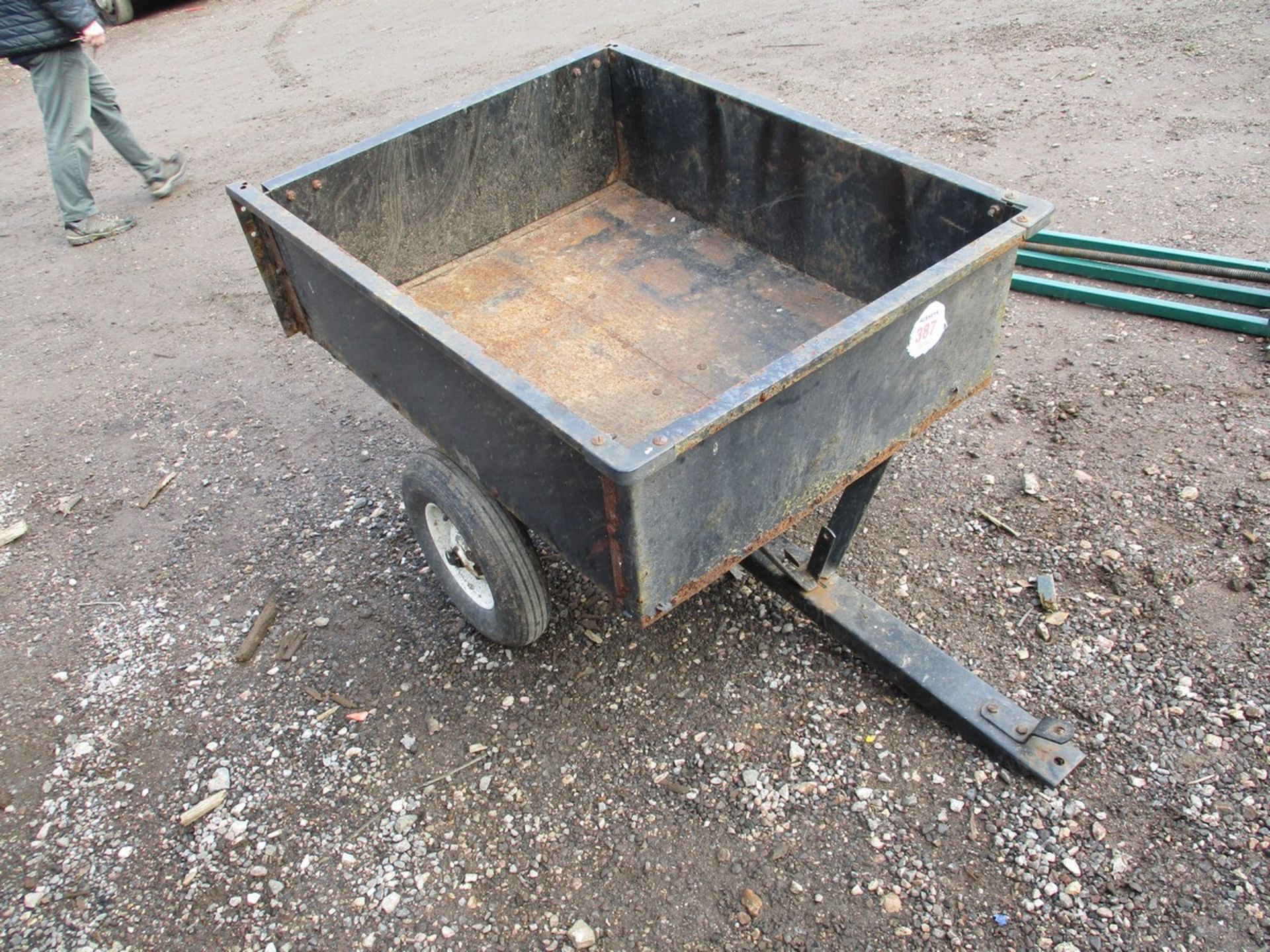 TIPPING TRAILER TO SUIT GARDEN/COMPACT TRACTOR OR ATV - Image 2 of 3
