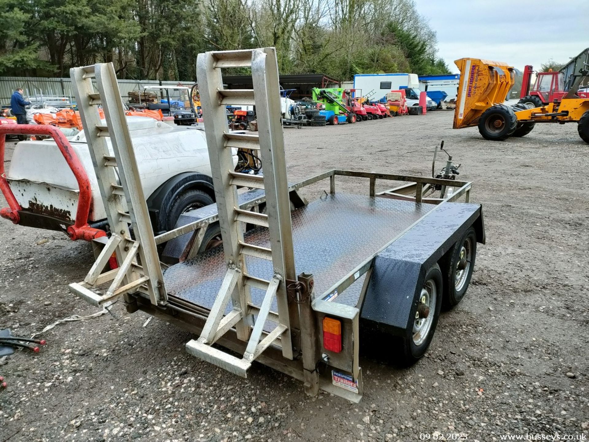 INDESPENSION TWIN AXLE MINI DIGGER/PLANT TRAILER - Image 3 of 5