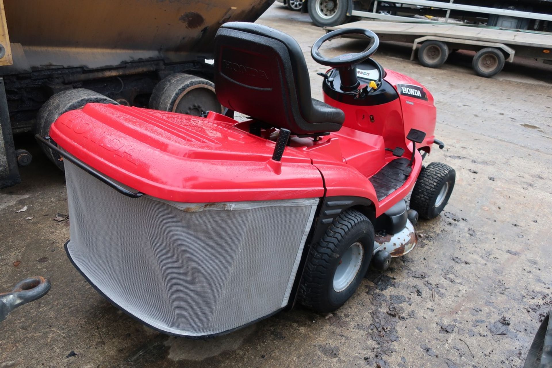 HONDA RIDE ON MOWER - Bild 3 aus 6