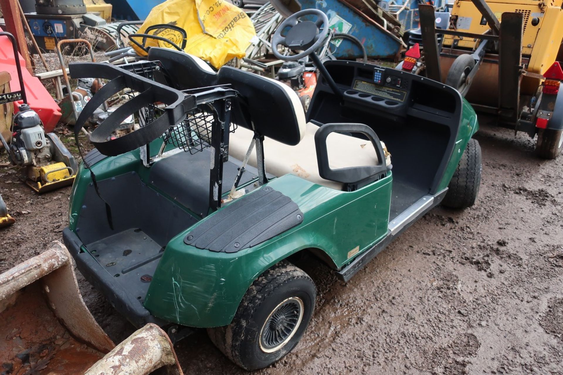 EZGO GOLF/UTILITY CART (BATTERY OP) - Image 2 of 4