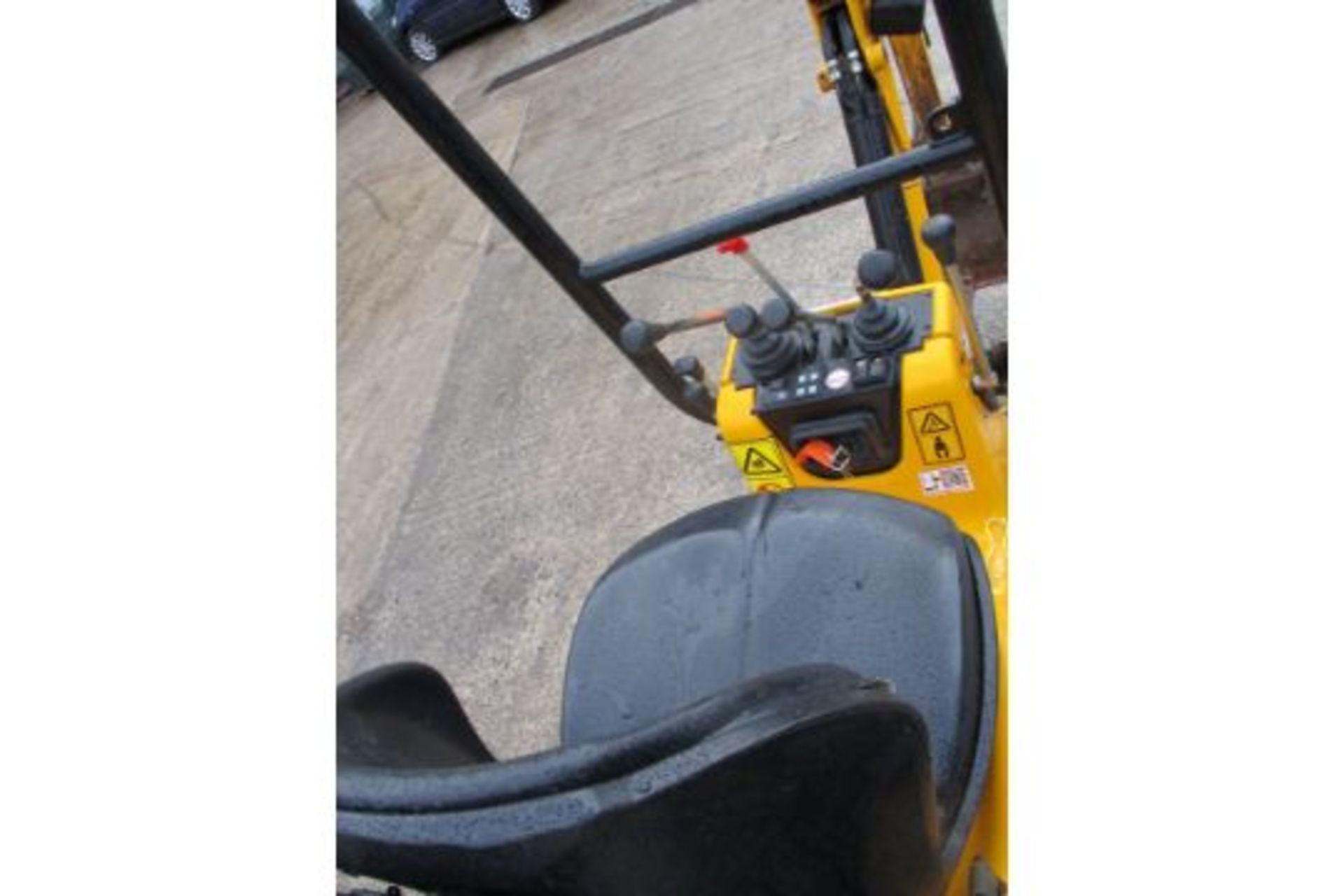 JCB 8008 MICRO DIGGER 2019 300HRS - Image 6 of 6