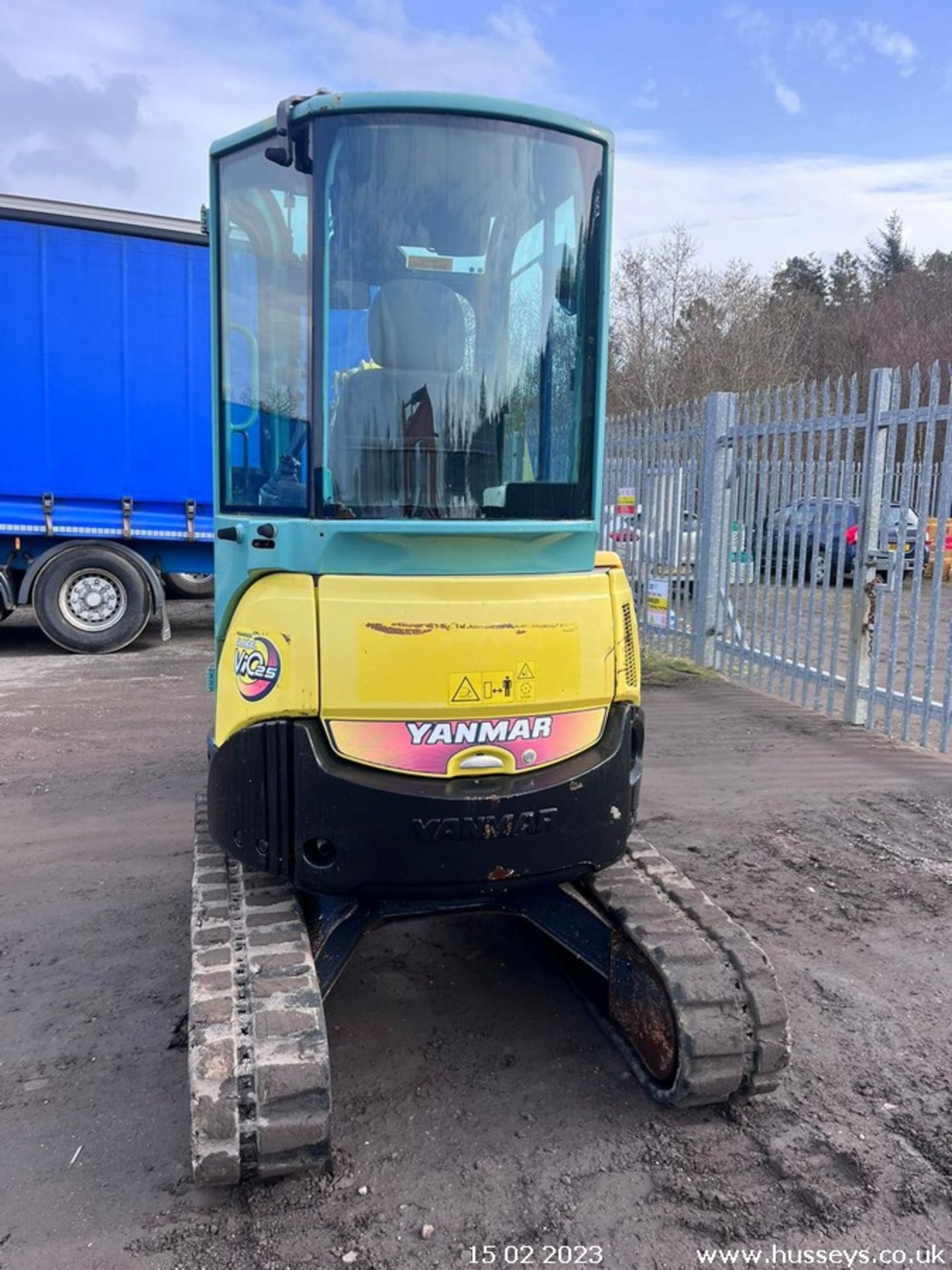 YANMAR VIO25 DIGGER 2011 C.W 4 BUCKETS 3710HRS QH TWIN LINES RTD - Image 3 of 11