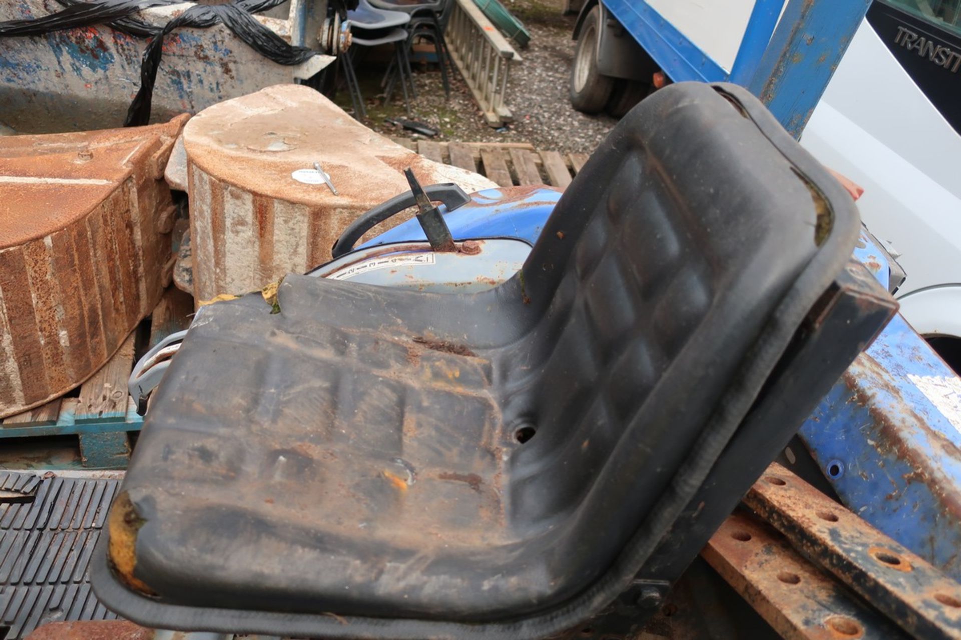 ISEKI TH4330 HST COMPACT TRACTOR SPARE OR REPAIR - Image 8 of 9