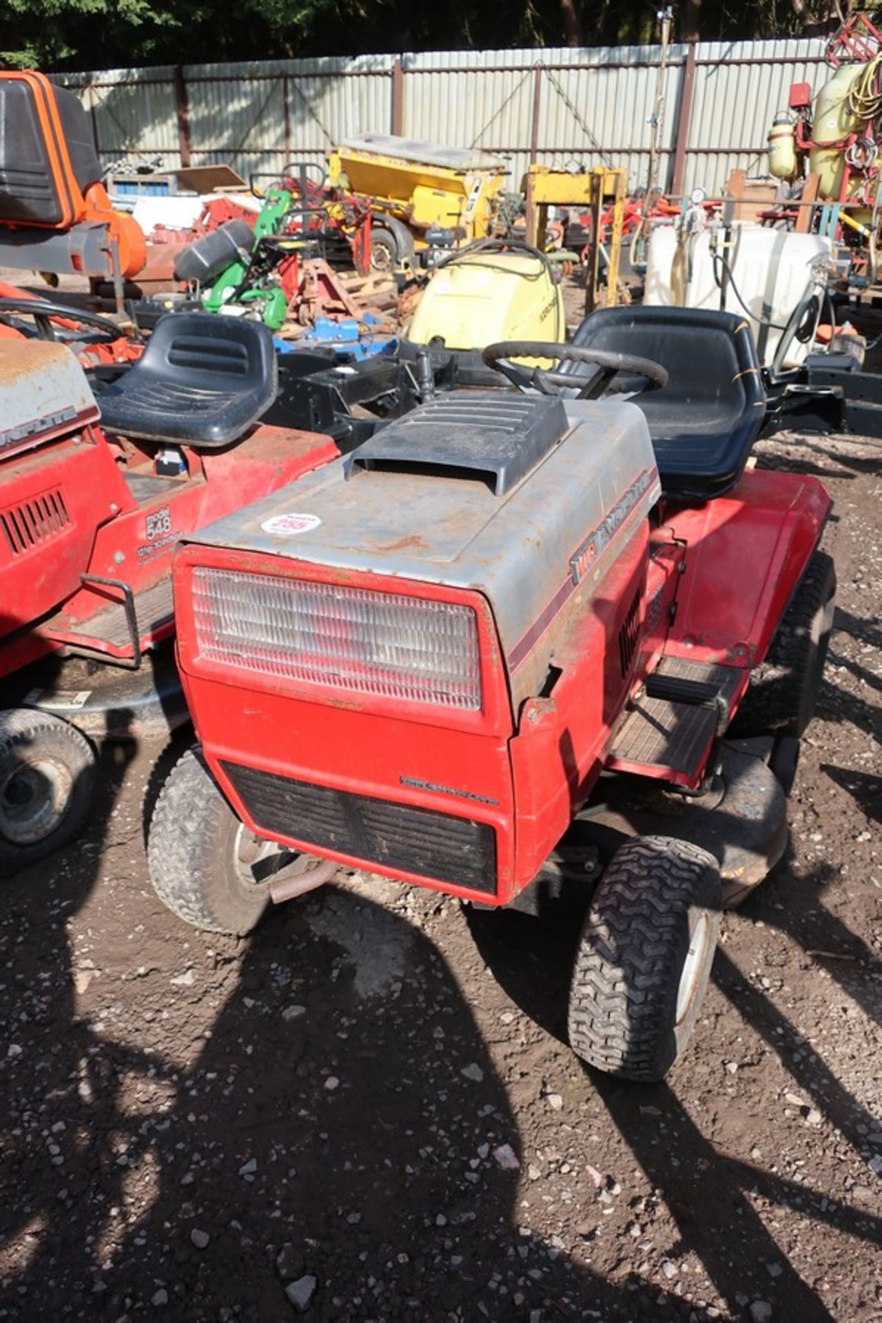 MTD LAWNFLITE RIDE ON MOWER - Image 4 of 6