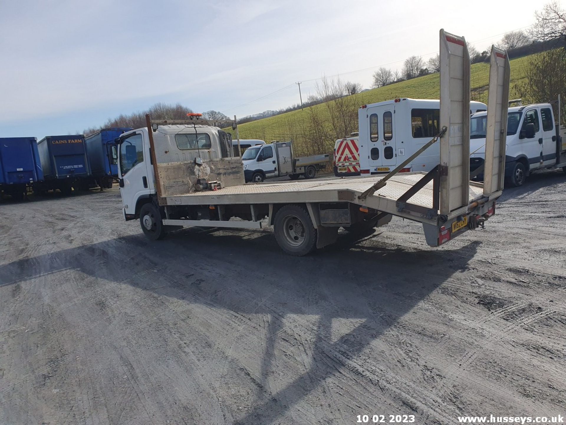 13/62 ISUZU TRUCKS FORWARD N75.190 BEAVERTAIL - 5193cc 2dr (White, 239k) - Image 12 of 48