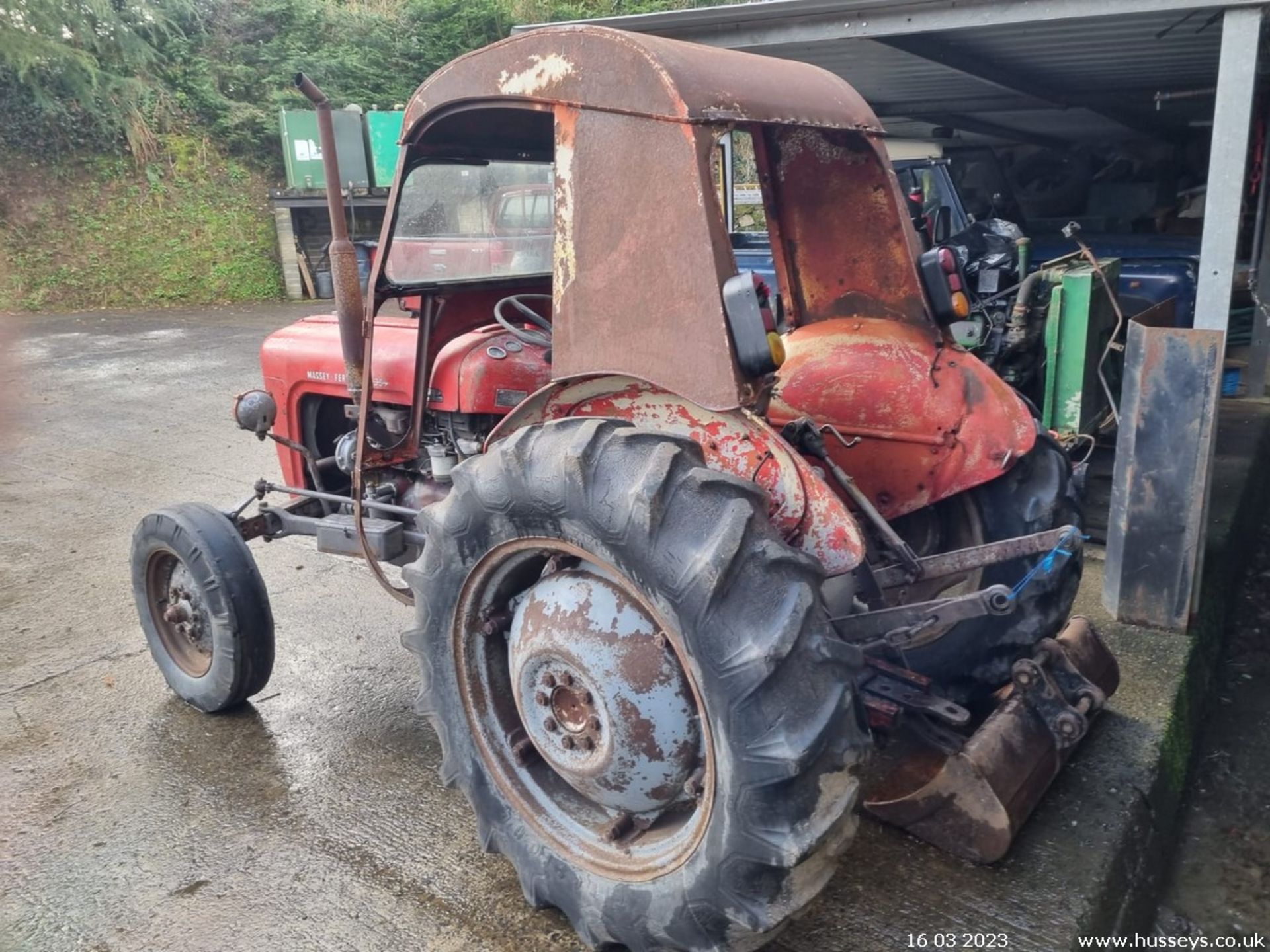 MASSEY FERGUSON 35 3 CYLINDER TRACTOR C.W WEATHERSHIELD CAB - Image 2 of 9