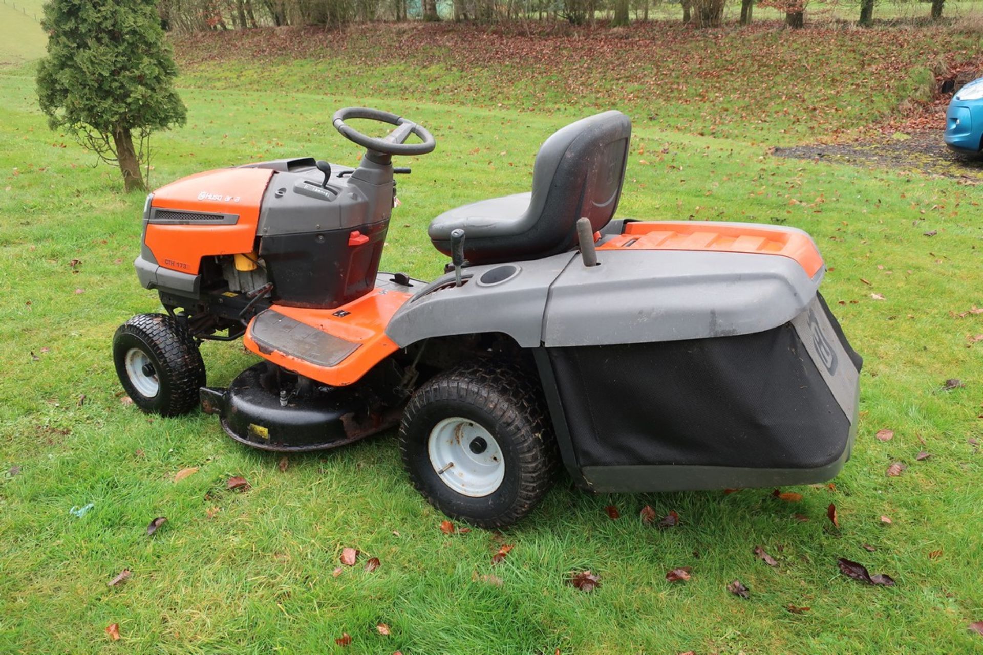 HUSQVARNA CTH173 RIDE ON MOWER C.W COLLECTOR - Image 3 of 7