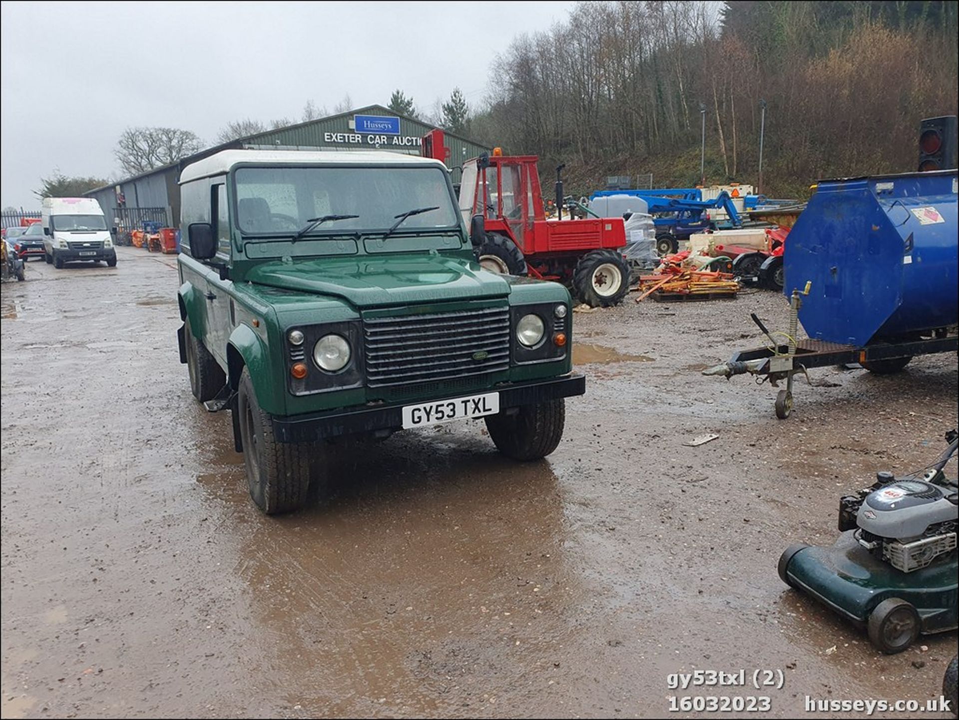 03/53 LAND ROVER DEFENDER 110 COUNTY TD5 - 2495cc 3dr Van (Green) - Image 3 of 45