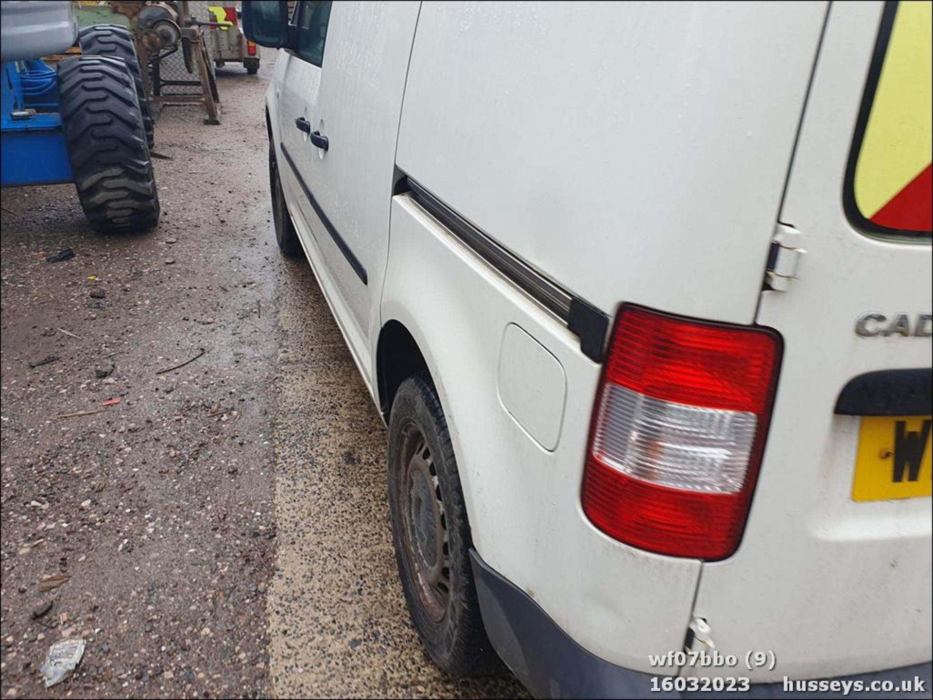 07/07 VOLKSWAGEN CADDY 69PS SDI - 1968cc 6dr Van (White, 152k) - Image 10 of 44