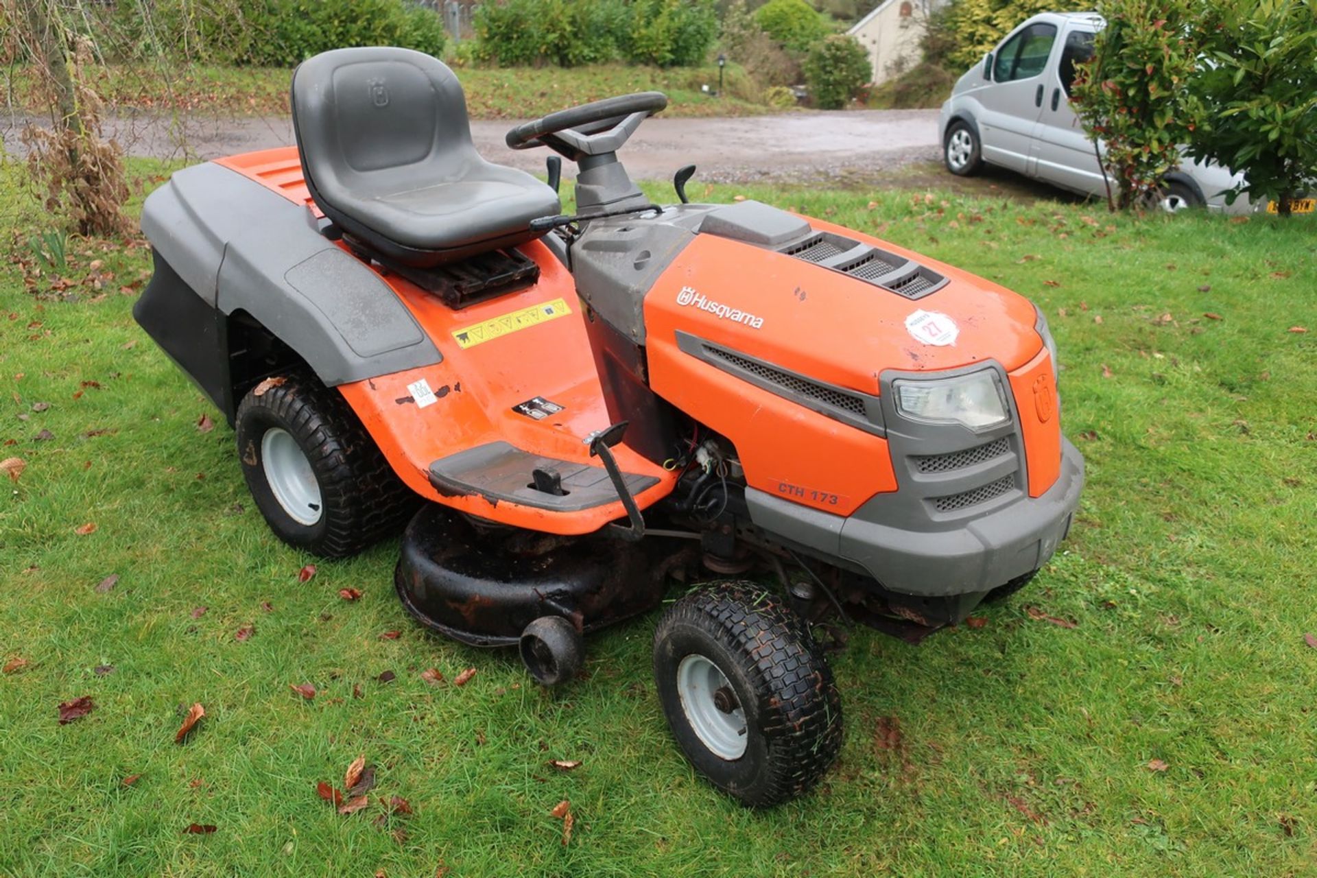 HUSQVARNA CTH173 RIDE ON MOWER C.W COLLECTOR