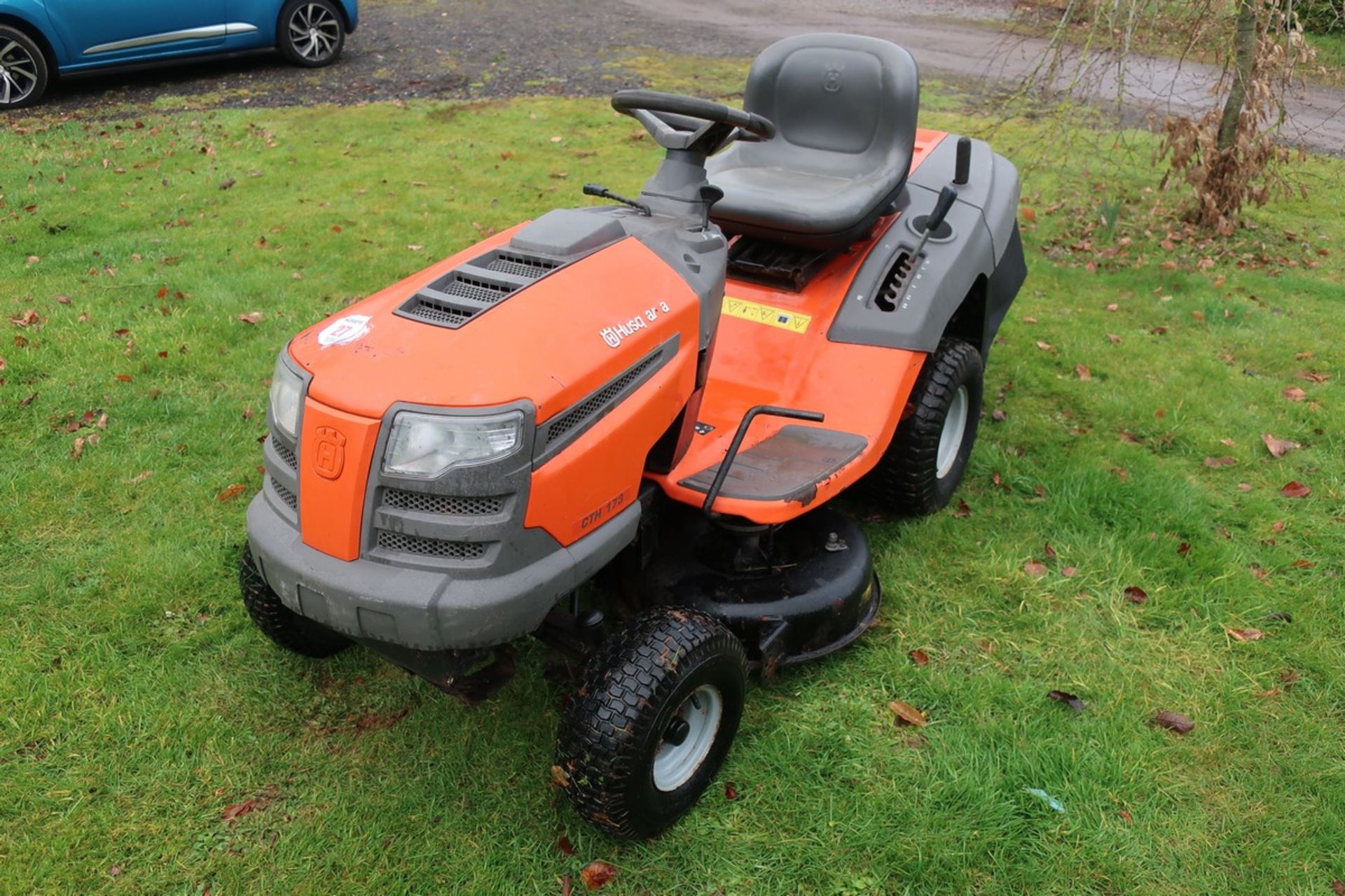 HUSQVARNA CTH173 RIDE ON MOWER C.W COLLECTOR - Image 2 of 7