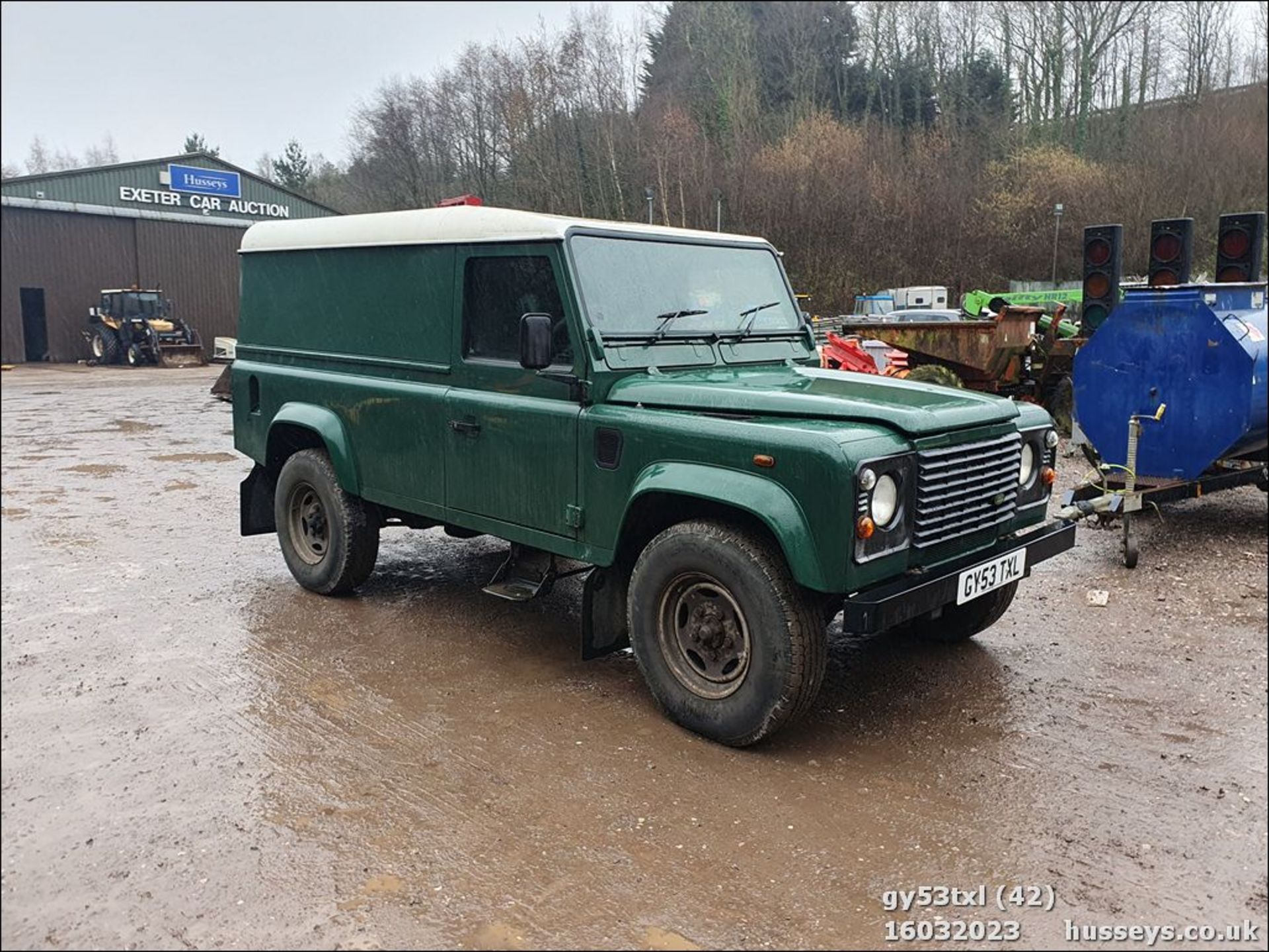 03/53 LAND ROVER DEFENDER 110 COUNTY TD5 - 2495cc 3dr Van (Green) - Image 42 of 45