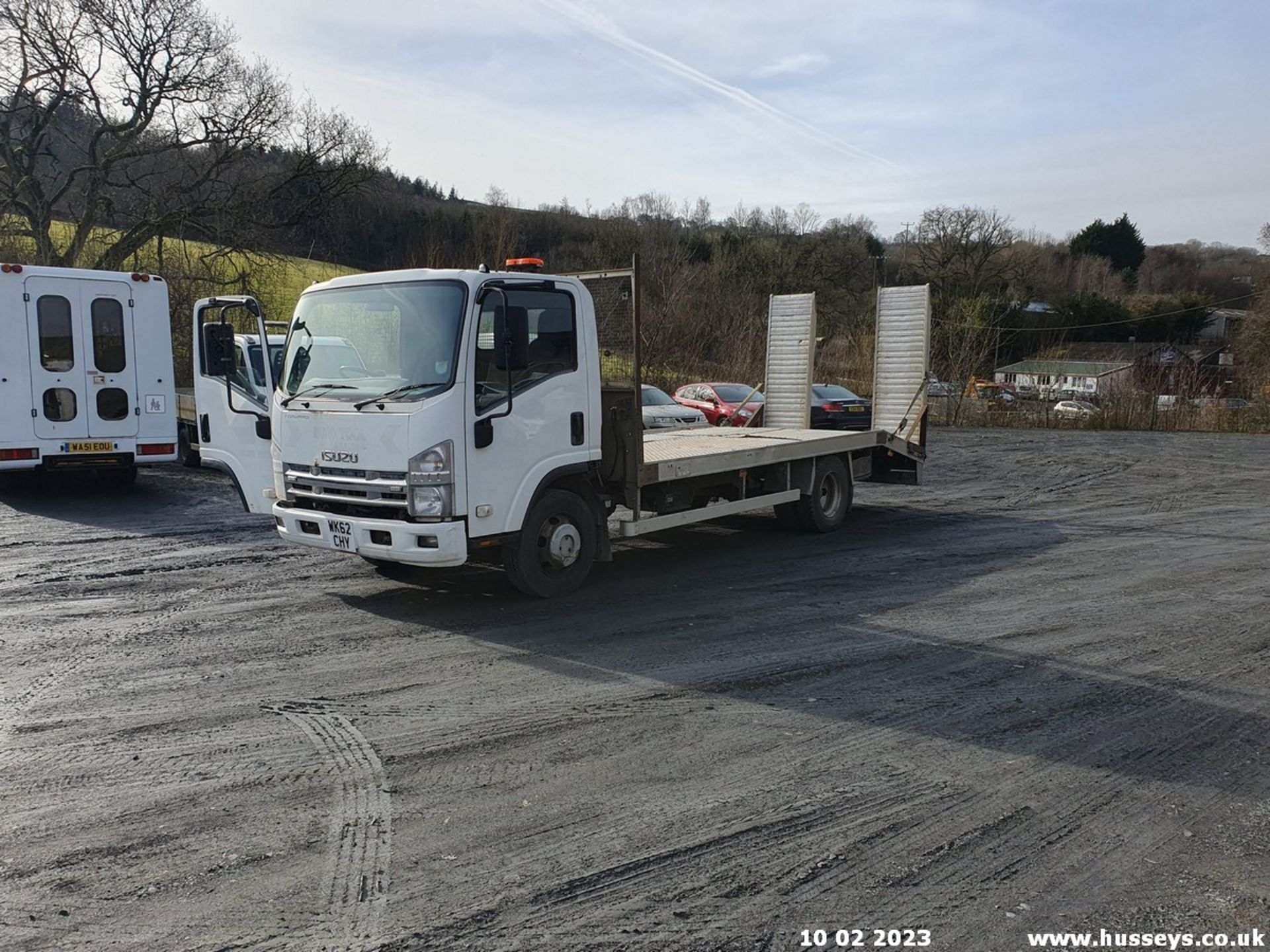 13/62 ISUZU TRUCKS FORWARD N75.190 BEAVERTAIL - 5193cc 2dr (White, 239k) - Image 10 of 48