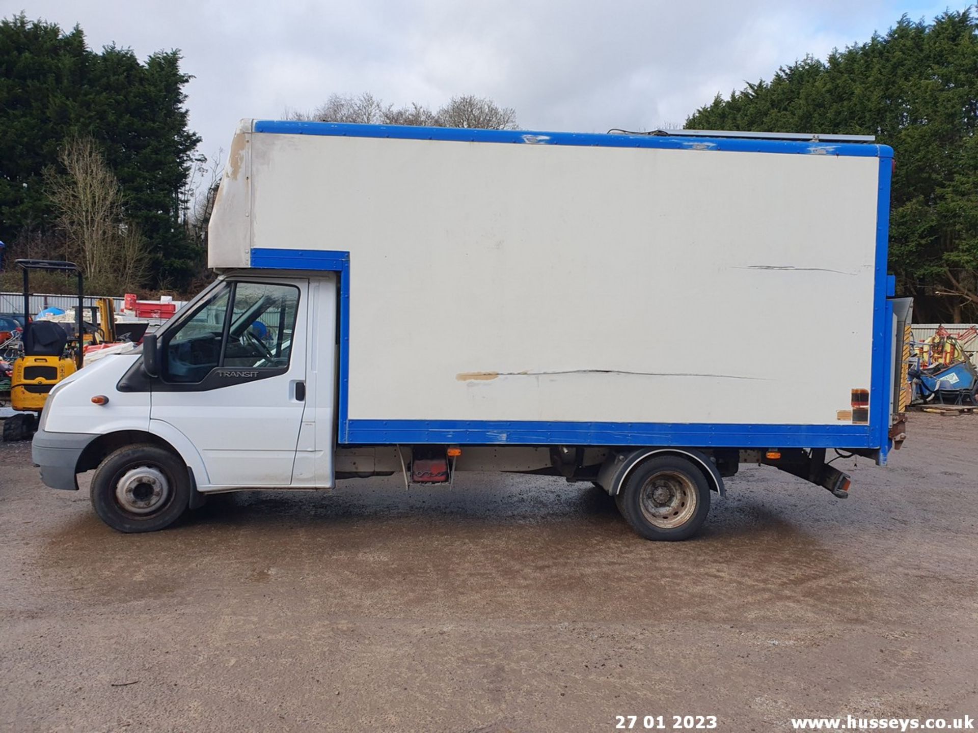 11/61 FORD TRANSIT 115 T350L RWD CAMPER PROJECT - 2402cc 2dr Box Van (White, 149k) - Image 6 of 26