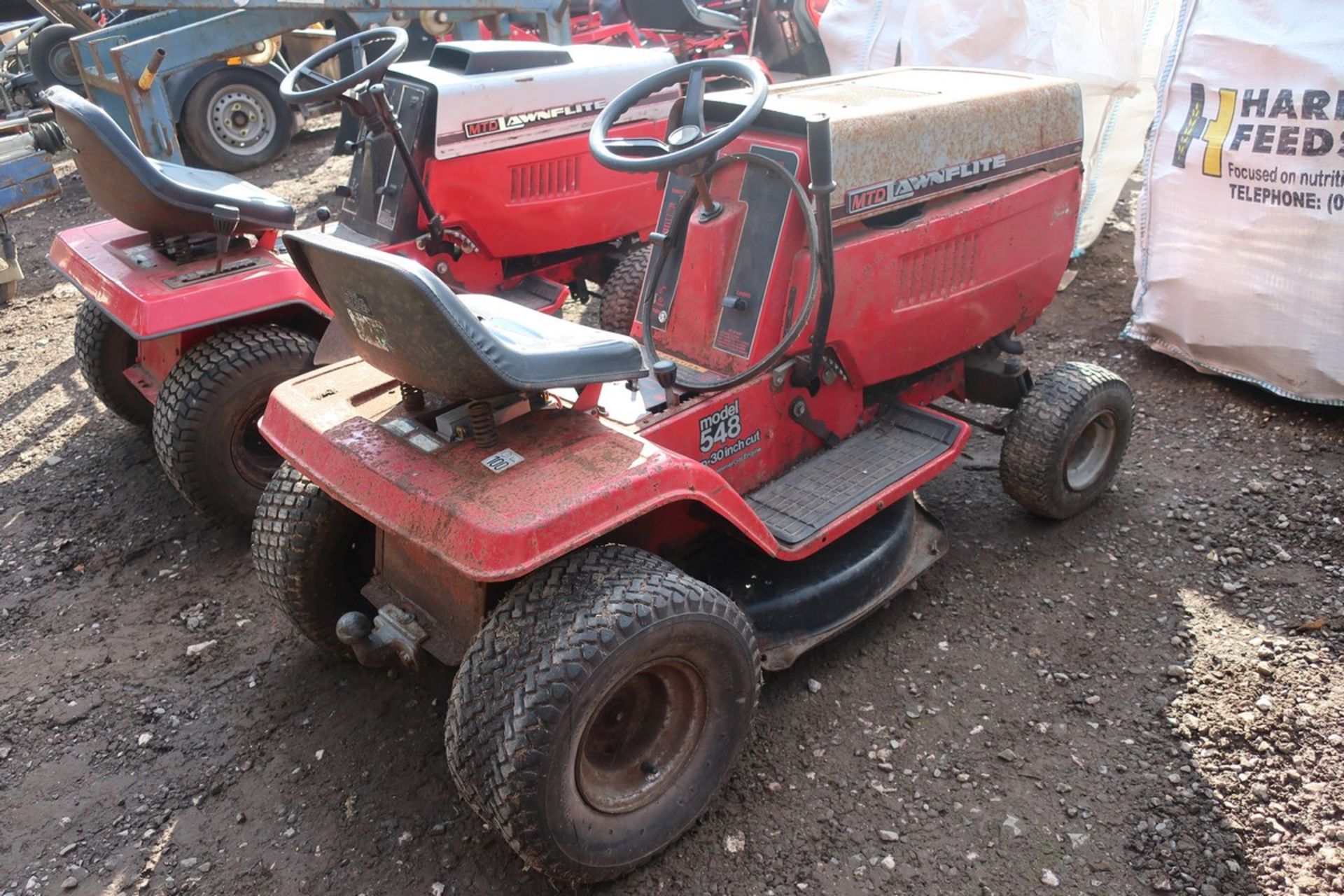 MTD LAWNFLITE RIDE ON MOWER - Image 2 of 6