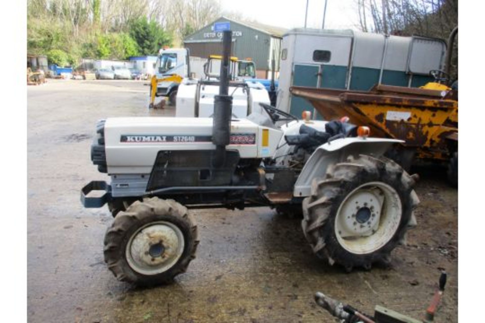 ST2640 COMPACT TRACTOR - Image 2 of 10