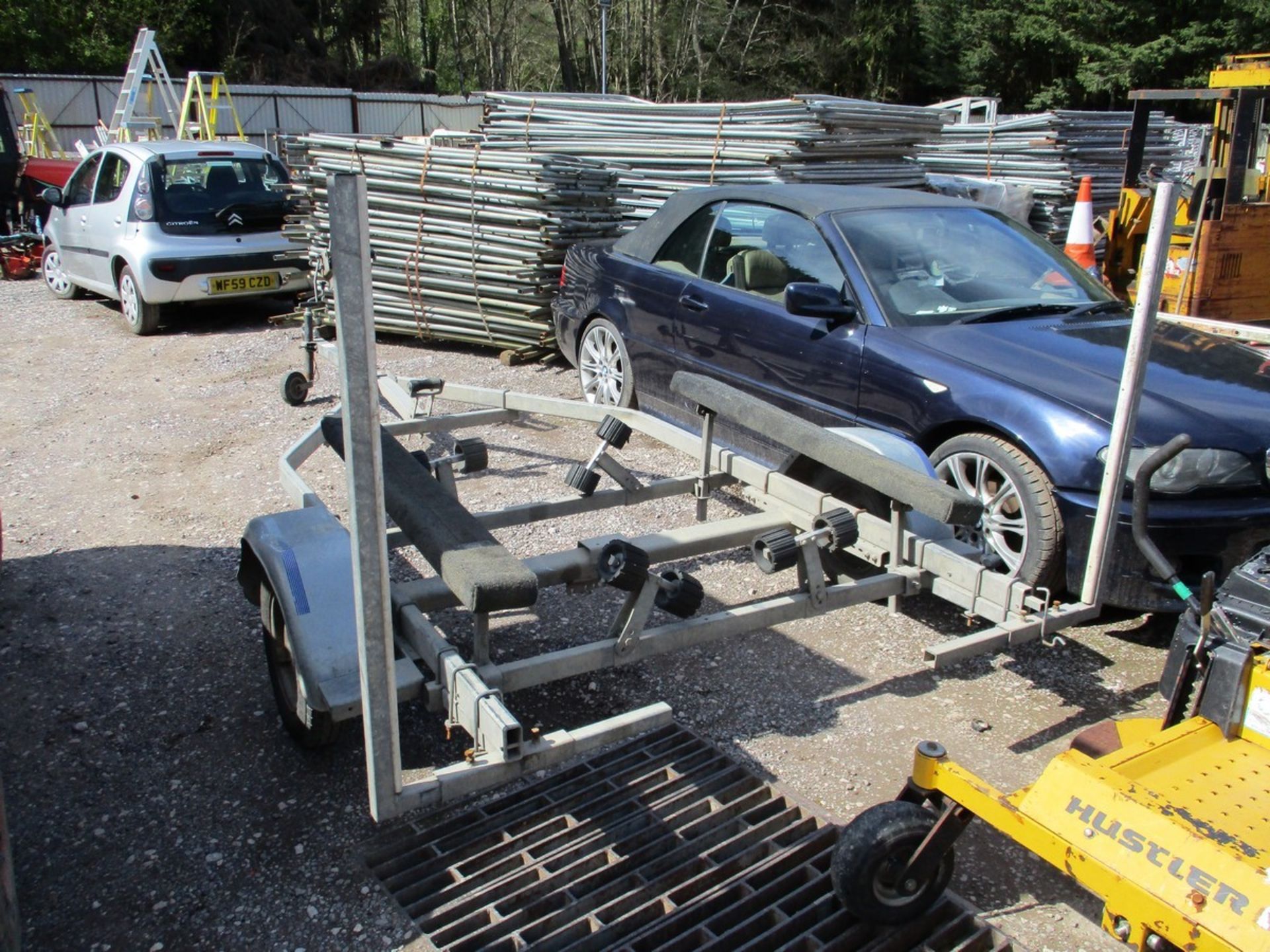 BOAT TRAILER - Image 2 of 2