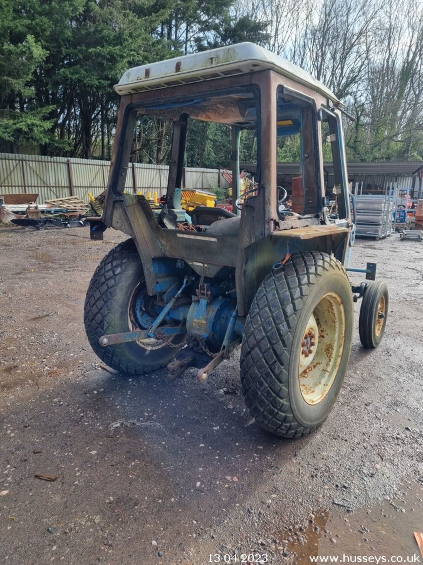 FORD 3600 TRACTOR - Bild 4 aus 6