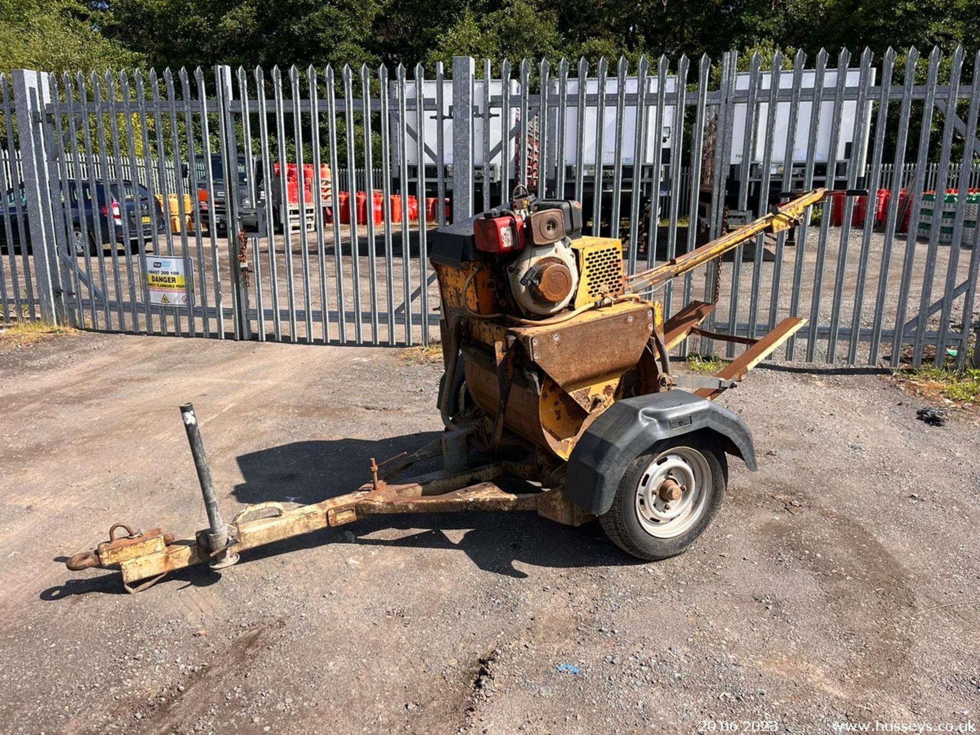 VIBROLL 71 PED ROLLER ELEC START YANMAR DIESEL ENGINE RDV