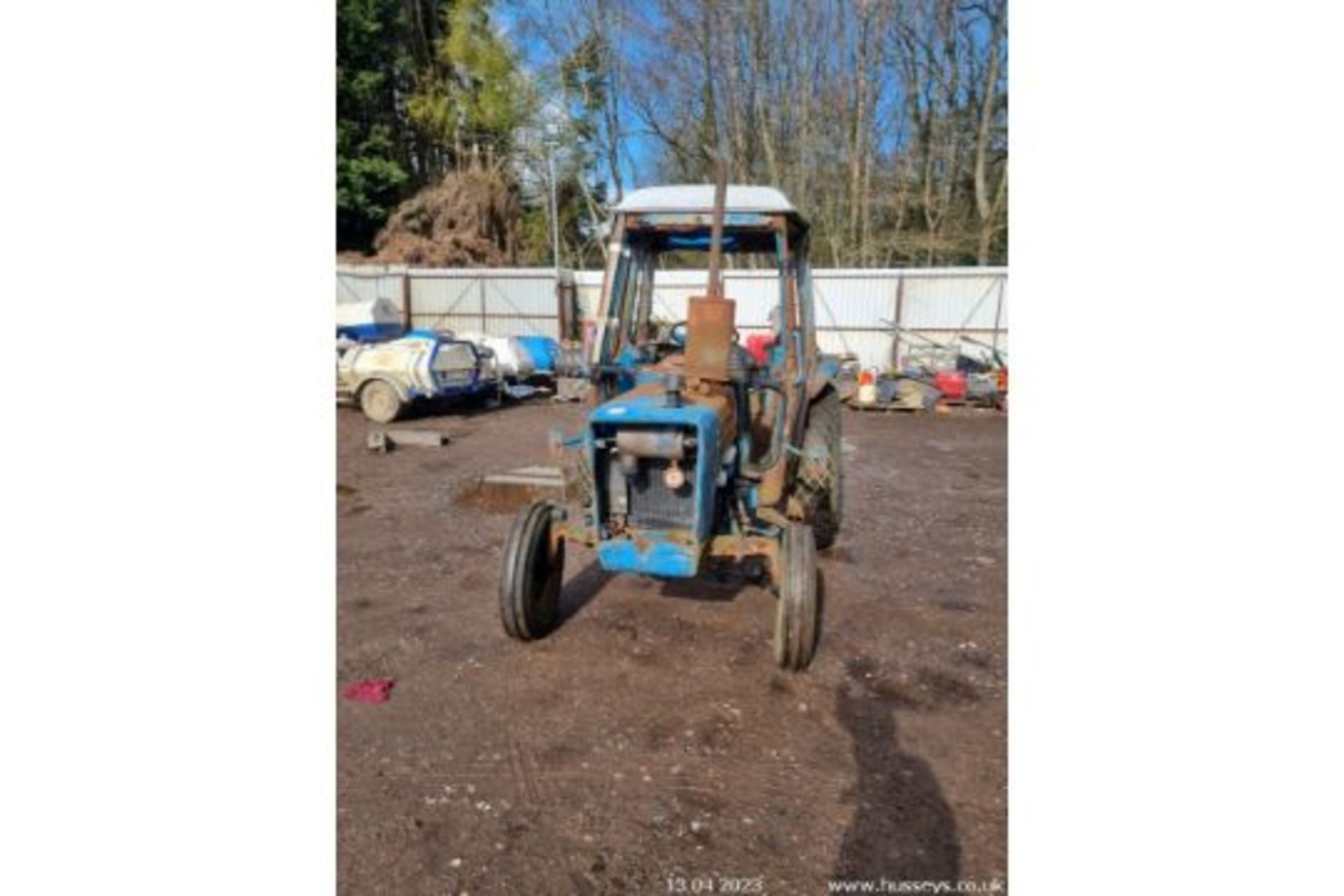 FORD 3600 TRACTOR - Image 2 of 6