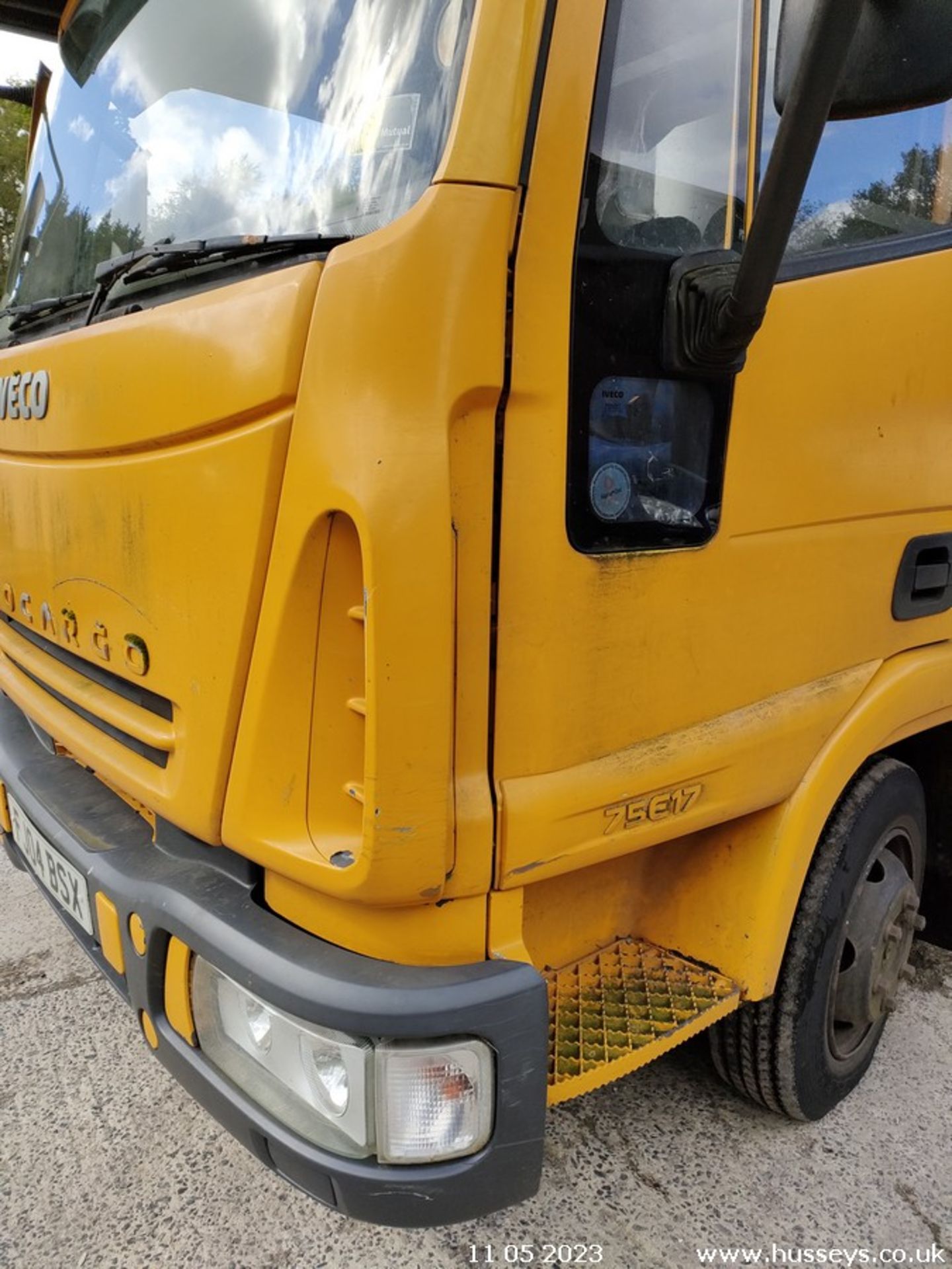04/04 IVECO EUROCARGO - 3920cc 2dr Horse Box (Yellow) - Image 4 of 40