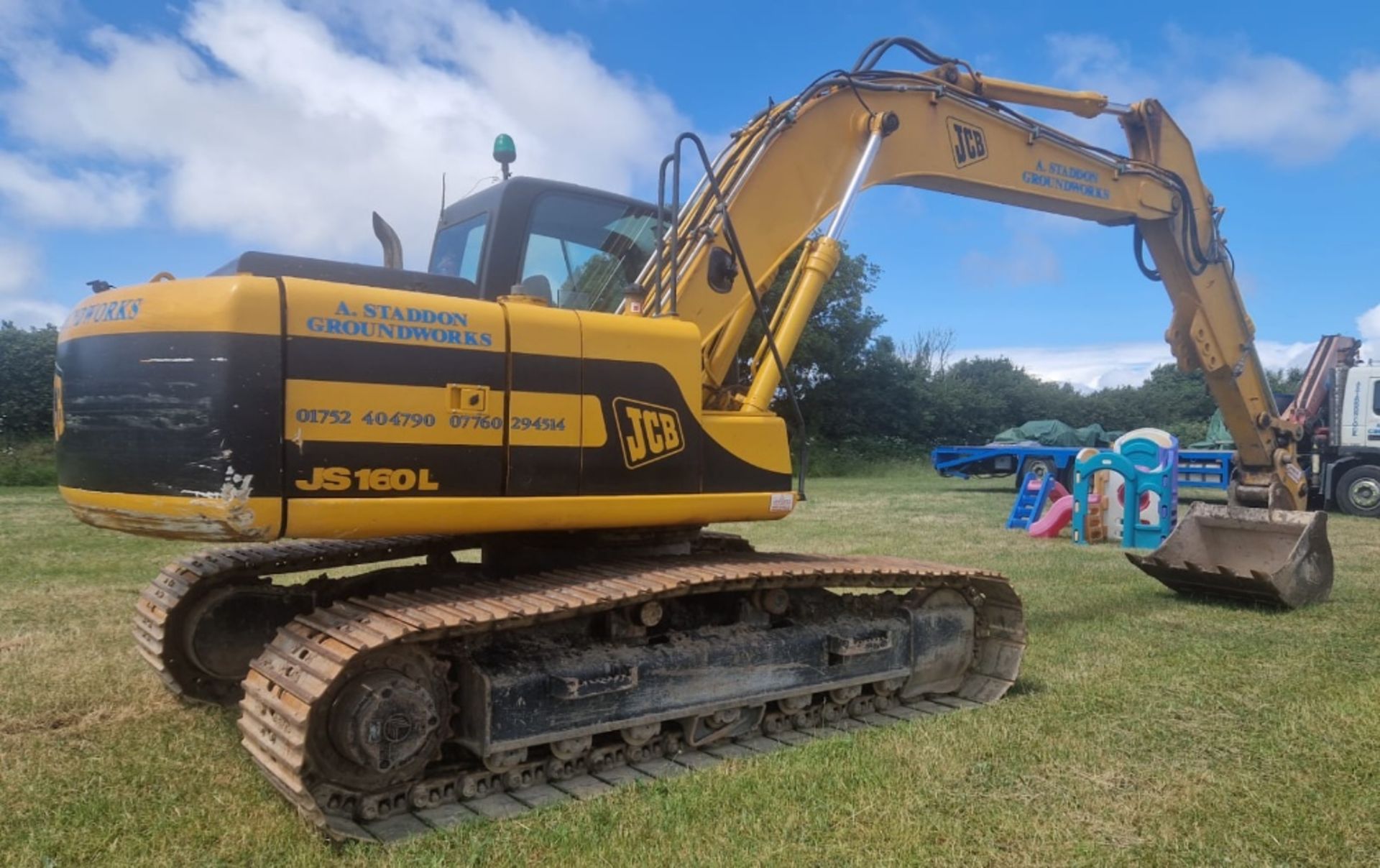 JCB JS160 EXCAVATOR 2001 10492HRS ,QUICK HITCH, PIPED, C.W RIDDLER BULKING & GRADING BUCKETS - Image 4 of 11