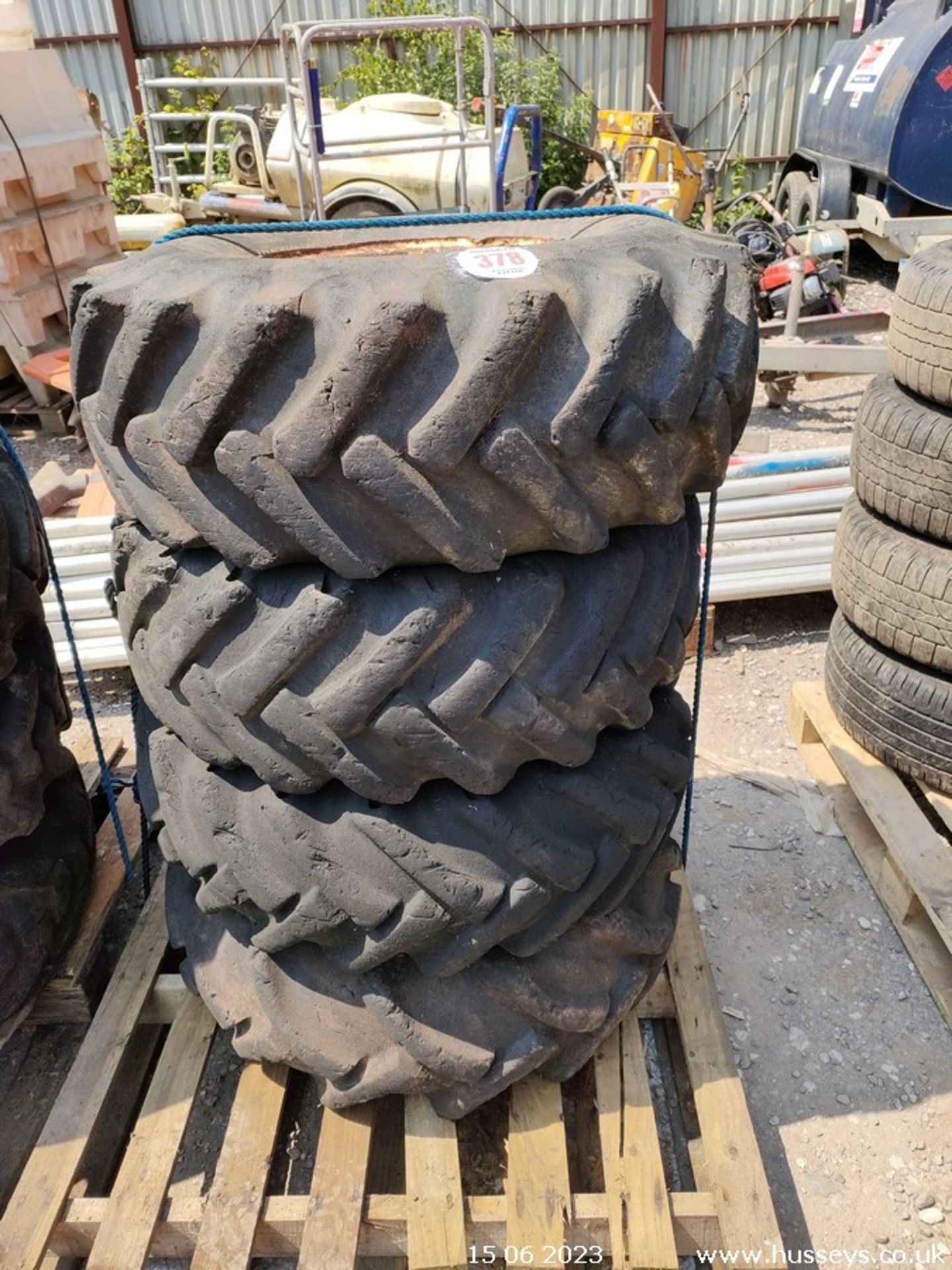 4 DUMPER WHEELS & TYRES