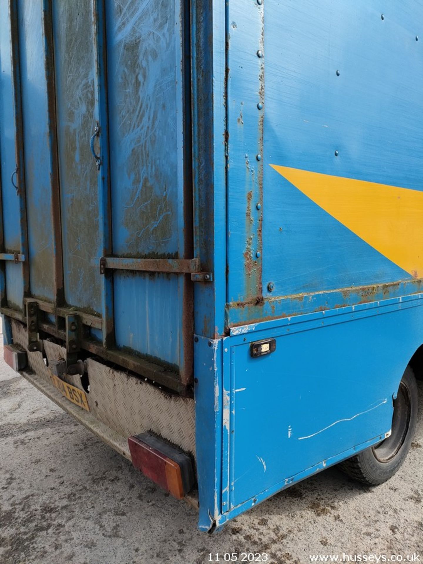 04/04 IVECO EUROCARGO - 3920cc 2dr Horse Box (Yellow) - Image 17 of 40