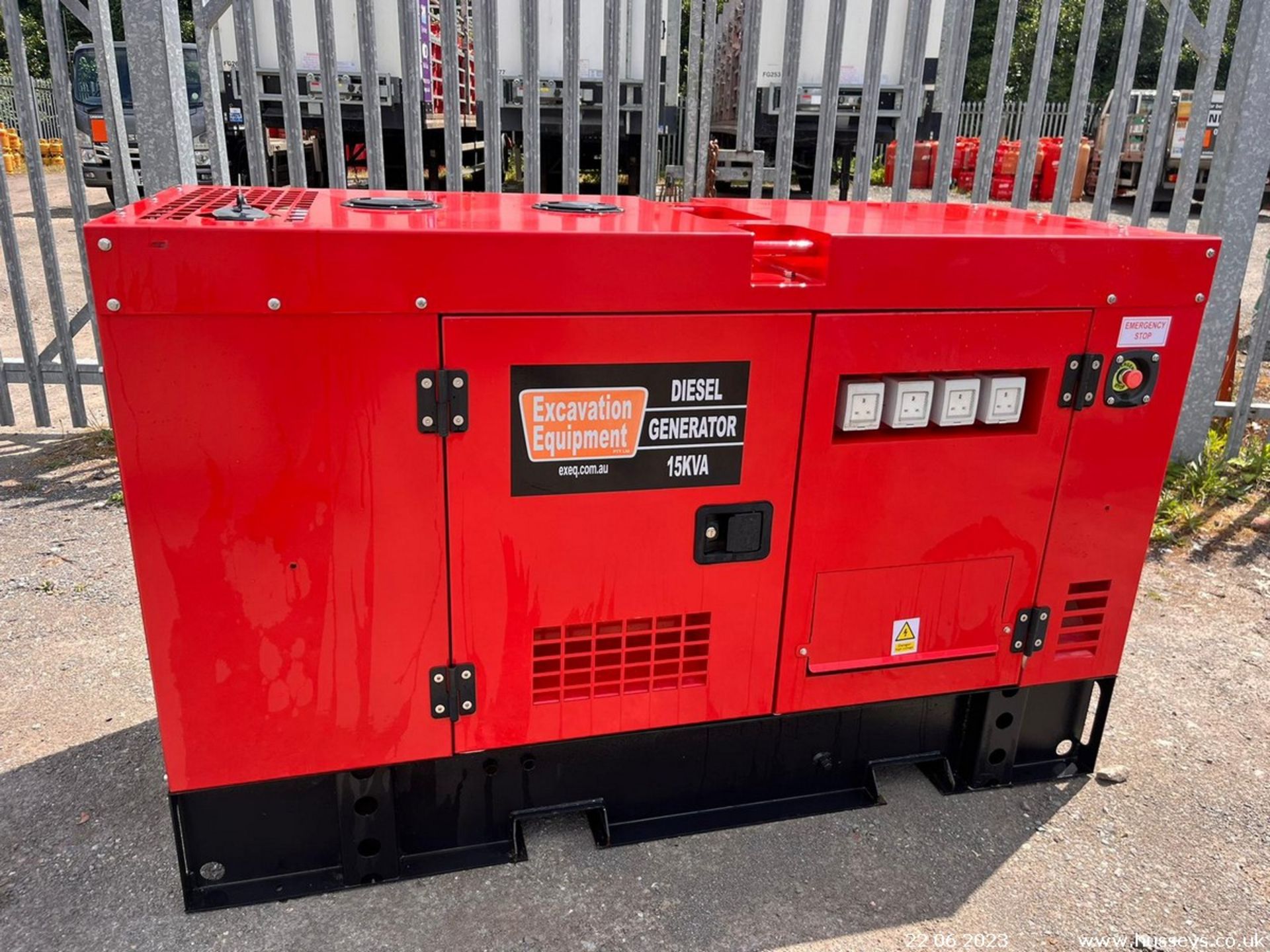 15KVA SILENT DIESEL GENERATOR ELEC START KEYS UNUSED RMP