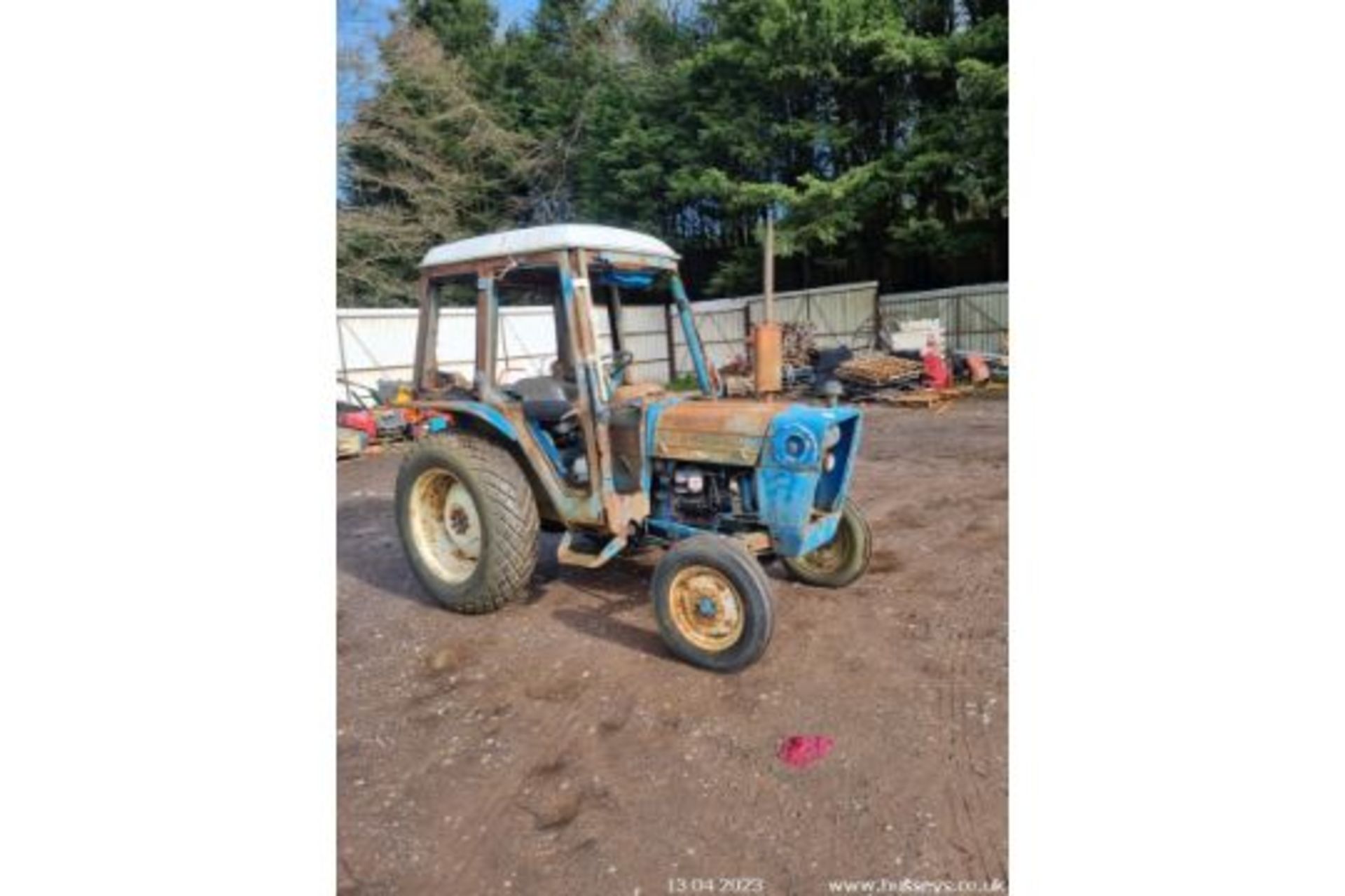 FORD 3600 TRACTOR - Image 3 of 6