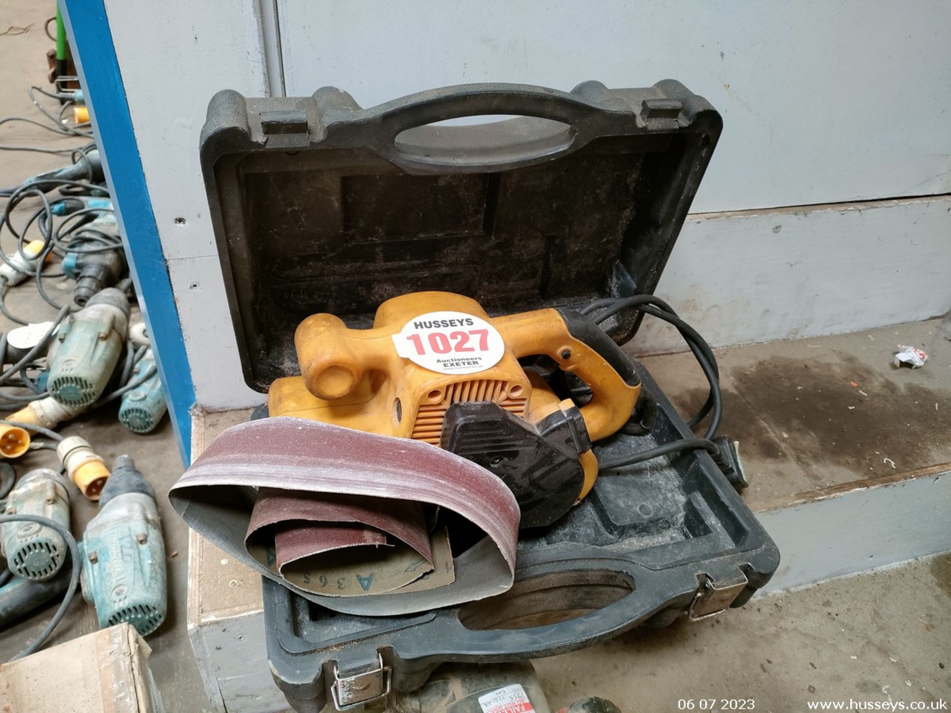 BELT SANDER