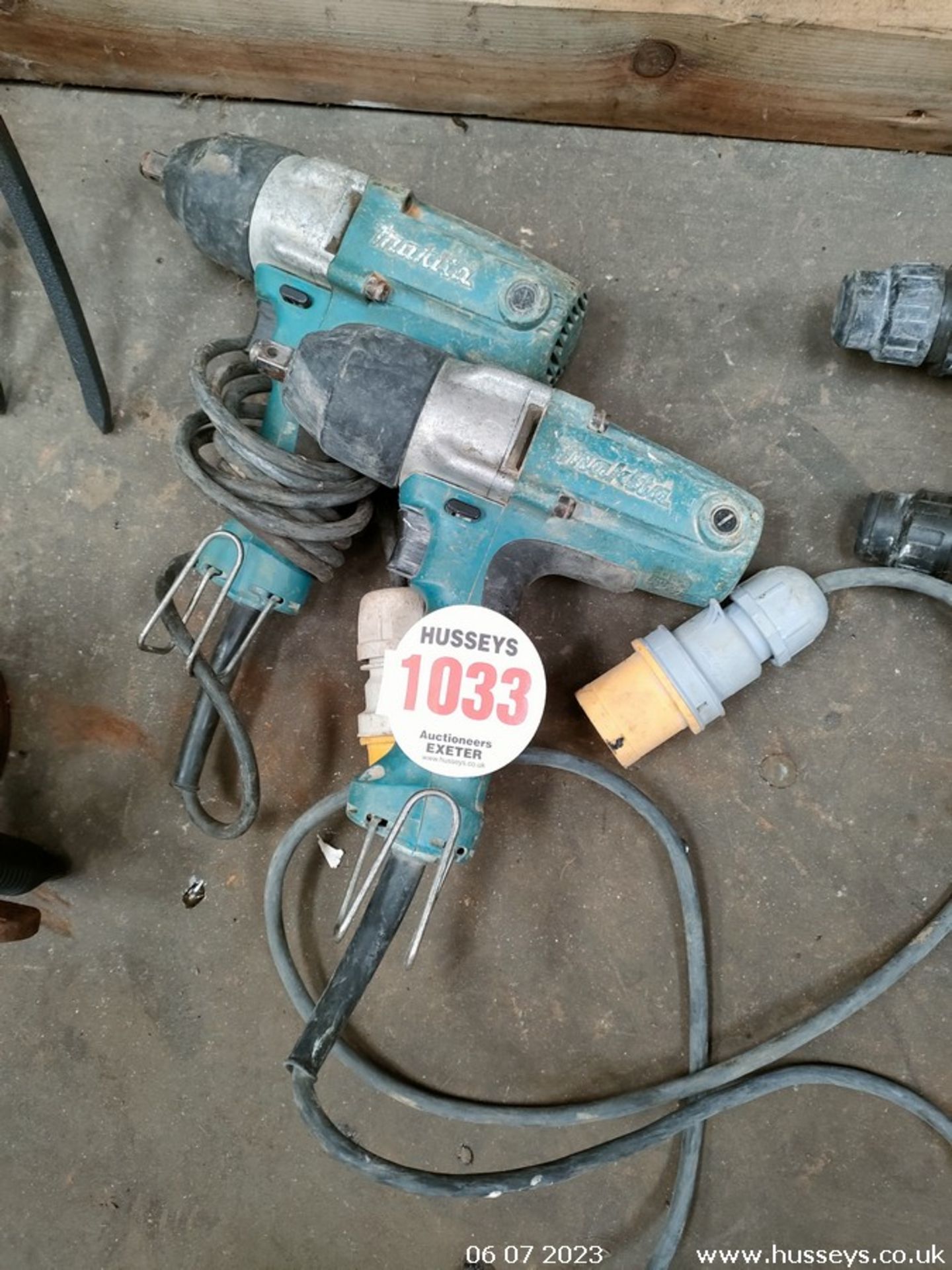 2 MAKITA IMPACT GUNS