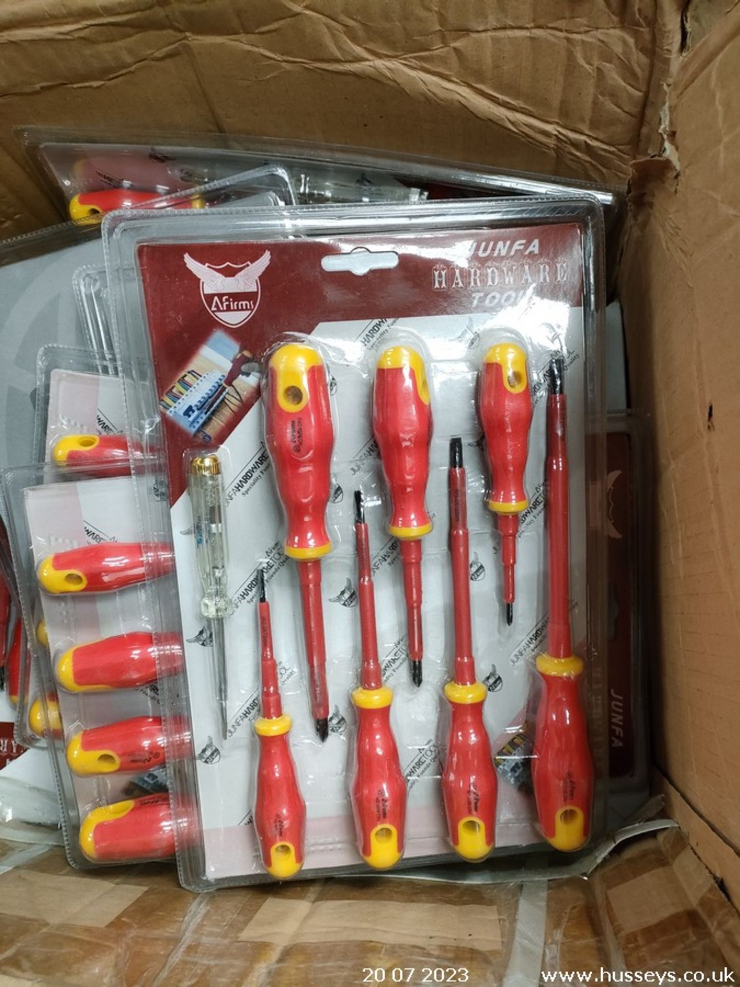 BOX OF SCREWDRIVER SETS - Image 2 of 2