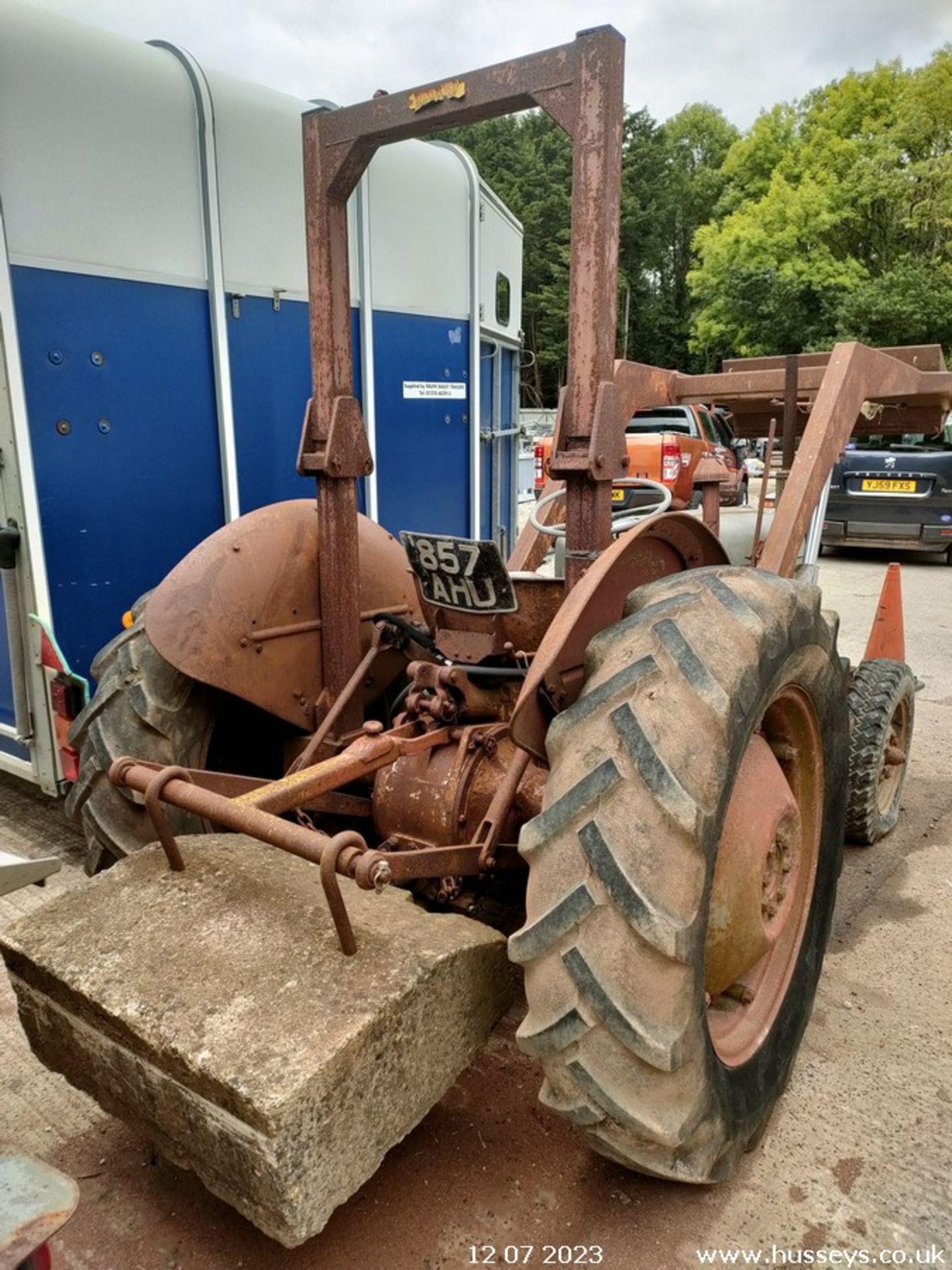 FERGIE FE35 TRACTOR C.W LOADER - Image 4 of 11