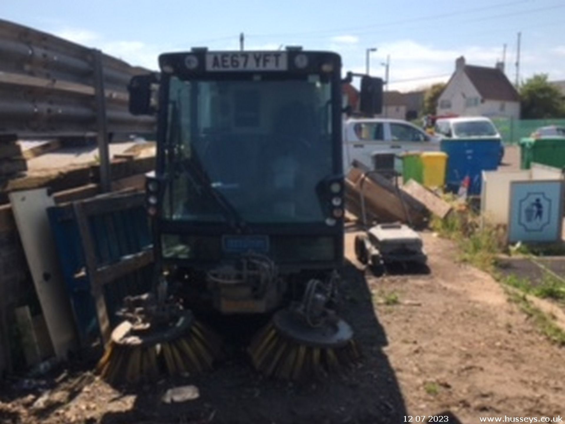 SCHMIDT EURO 6 SWEEPER AE67YFT SHOWING 7082 MILES 5012 HRS. LOCATED IN EXMOUTH - Image 3 of 3