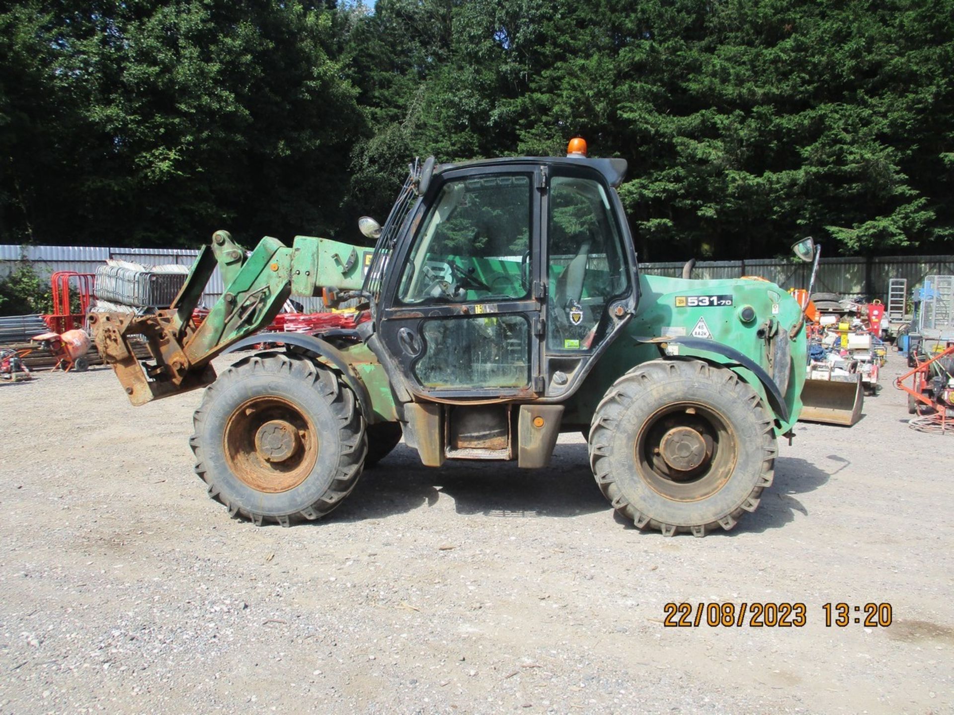 JCB 531-70 TELEHANDLER C.W V5 & SERVICE PRINT OUT. SHOWING 3988HRS Q974THM, REGISTERED 2007,