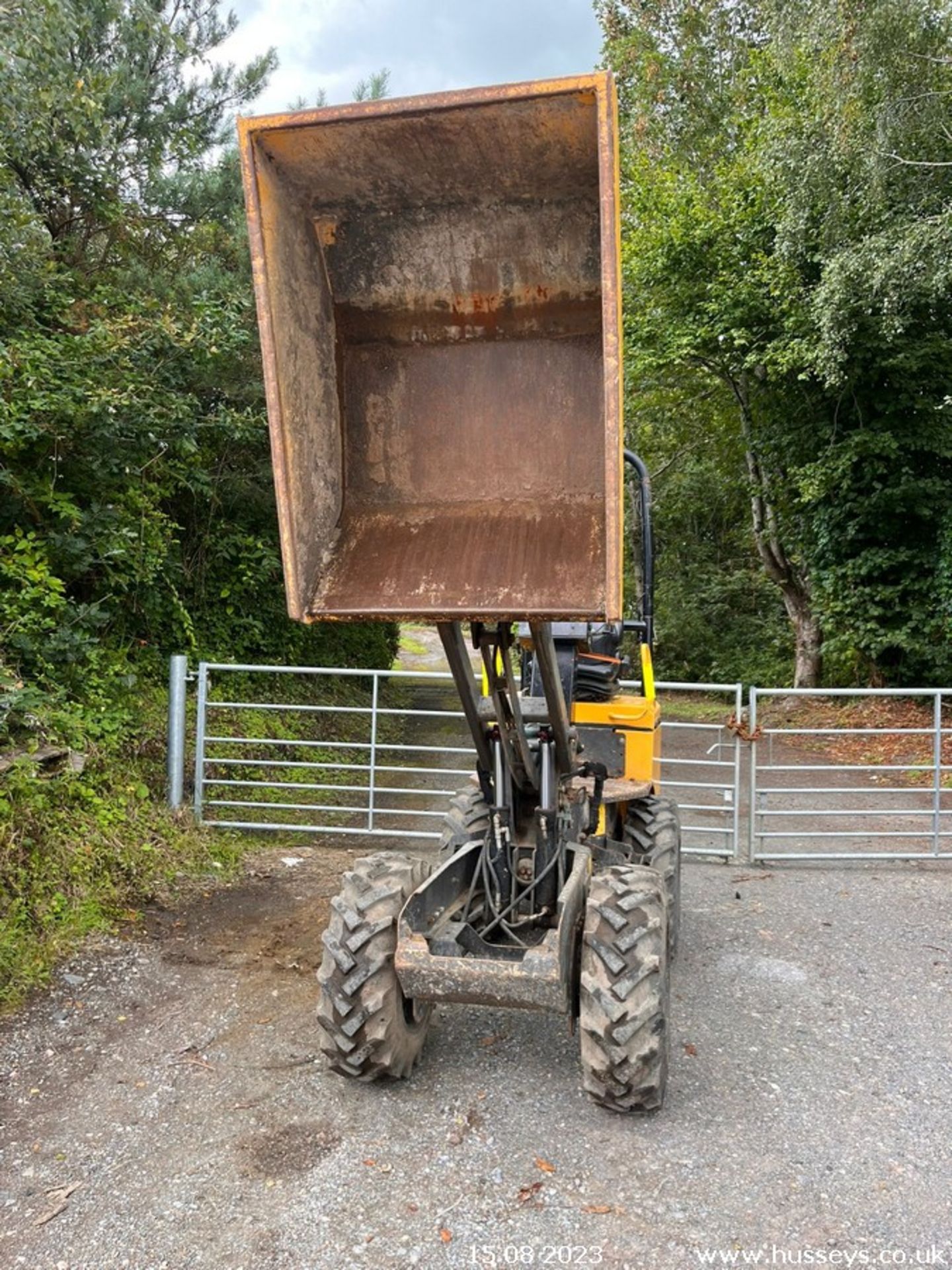 MECALAC 1 TON HI TIP DUMPER 2019 1076HRS HYDROSTATIC KUBOTA ENGINE RDT - Image 5 of 19