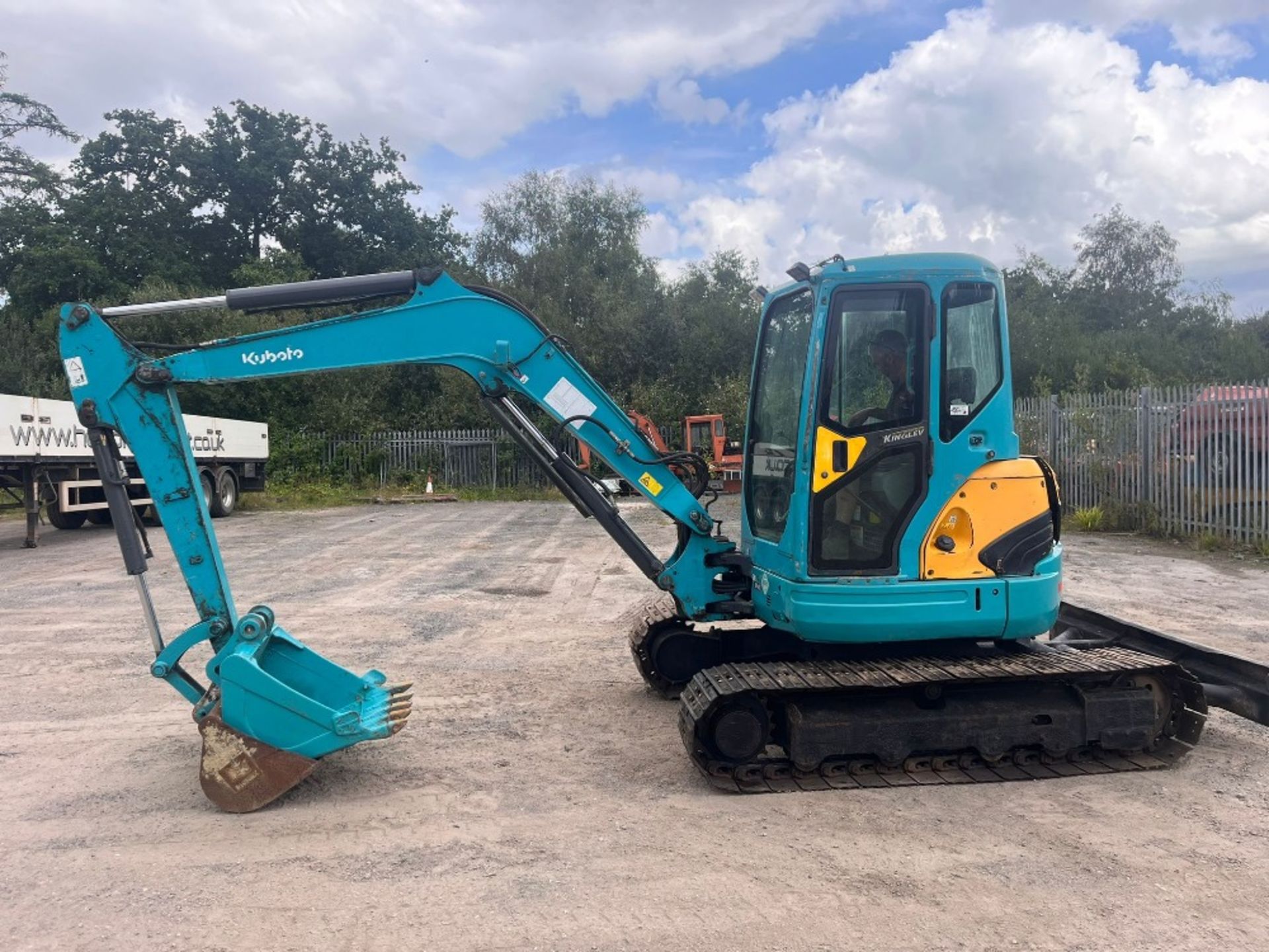 KUBOTA KX155 DIGGER C.W 2 BUCKETS RTD