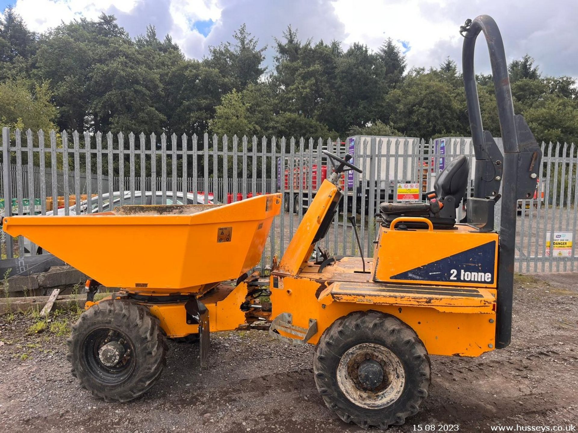 THWAITES 2 TON SWIVEL SKIP DUMPER 2014 ROAD REG 1442HRS YANMAR ENGINE MANUAL RDTS