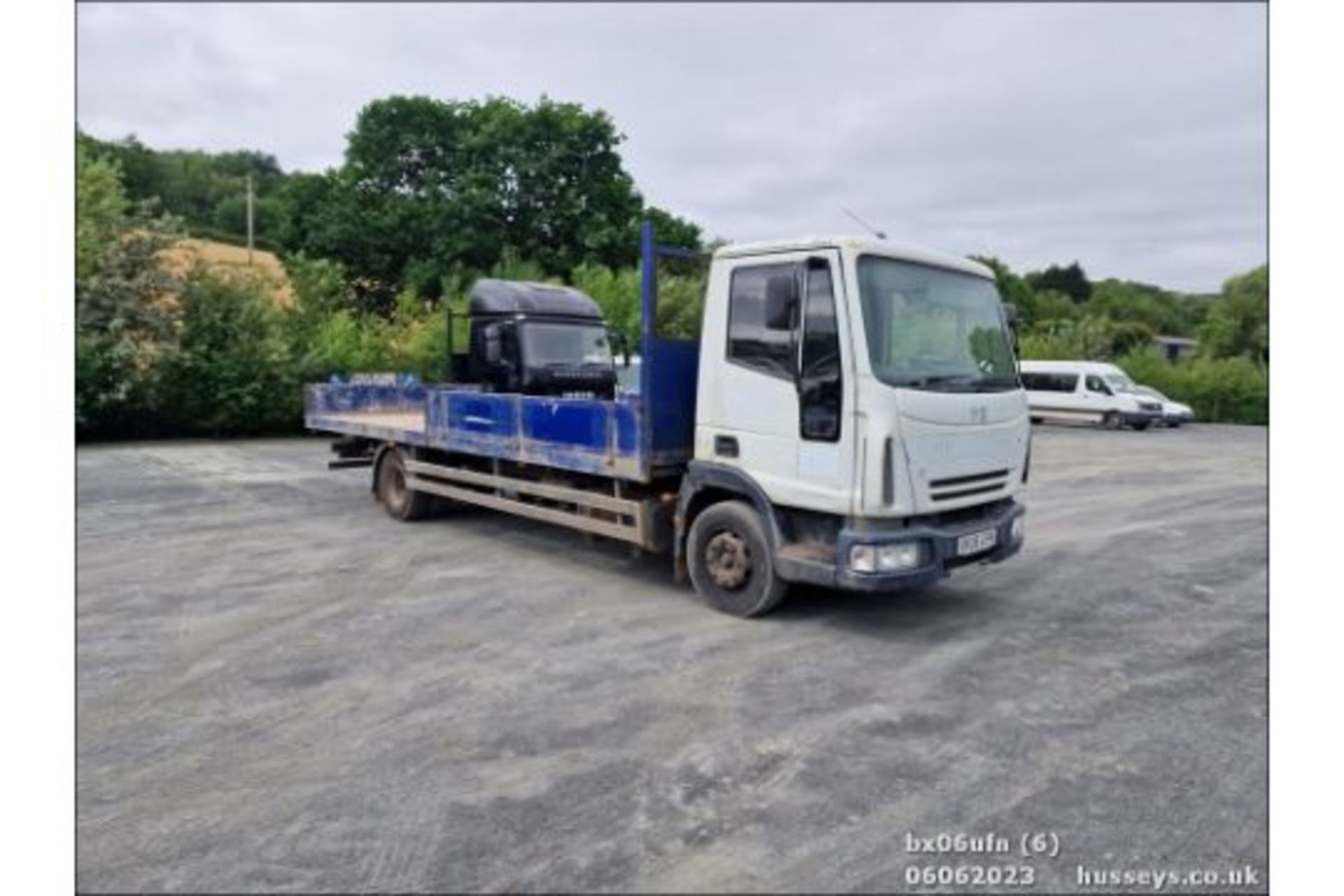 06/06 IVECO EUROCARGO - 5880cc 2dr Dropside (Orange, 595k) - Image 7 of 24